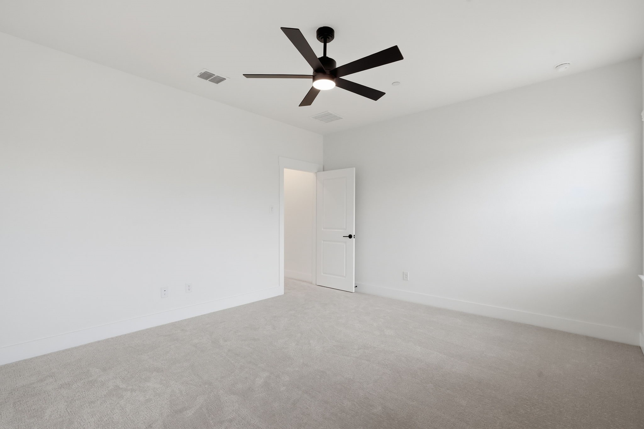 8852 Enclave Way