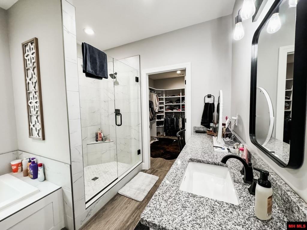 147 BRUIN COURT
