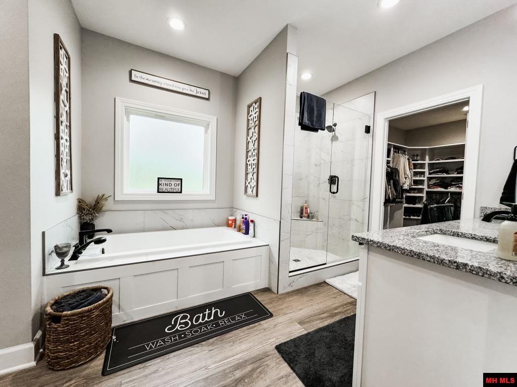 147 BRUIN COURT