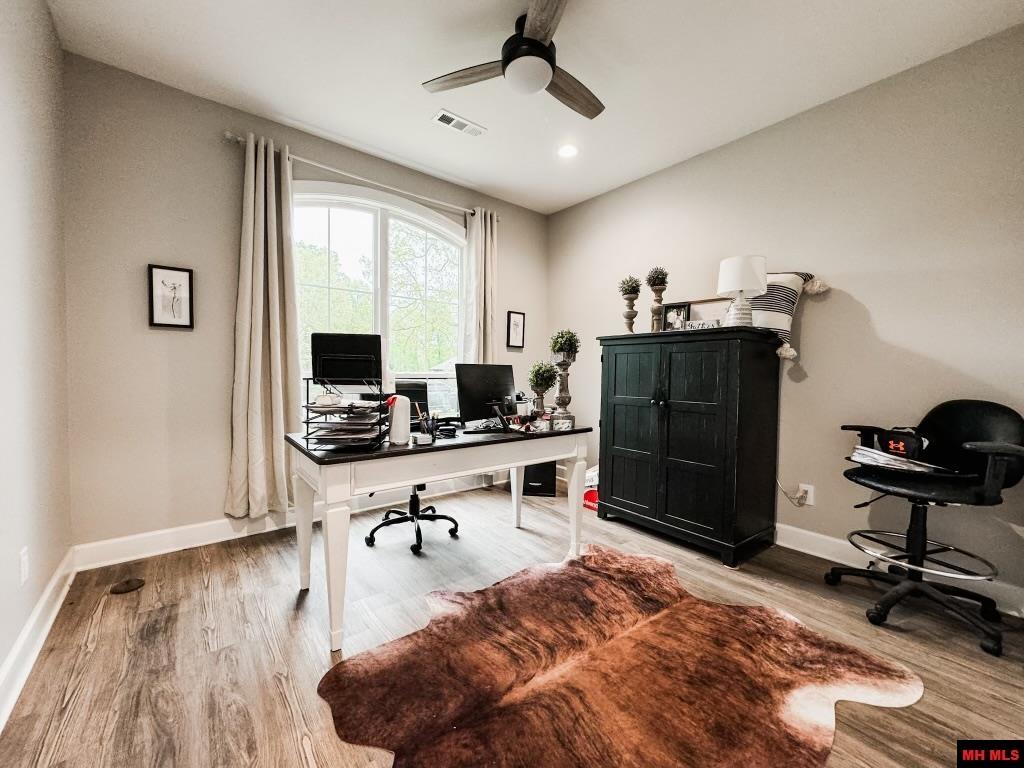 147 BRUIN COURT