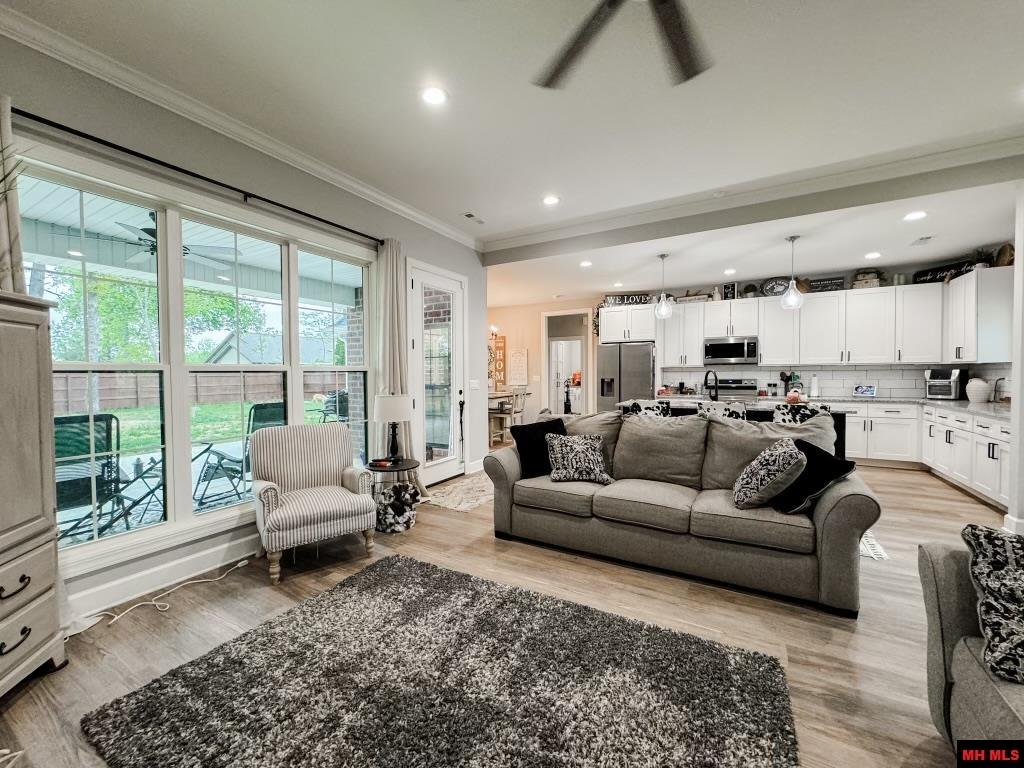 147 BRUIN COURT