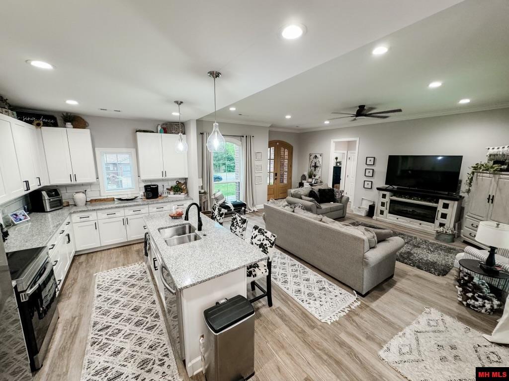 147 BRUIN COURT