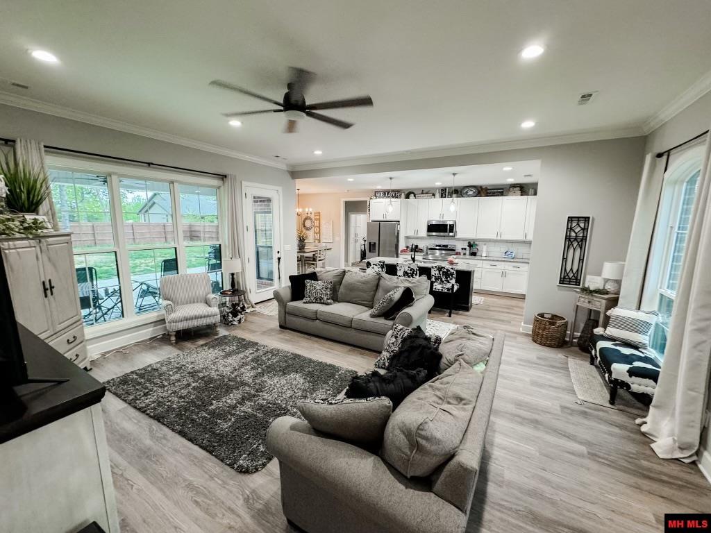 147 BRUIN COURT