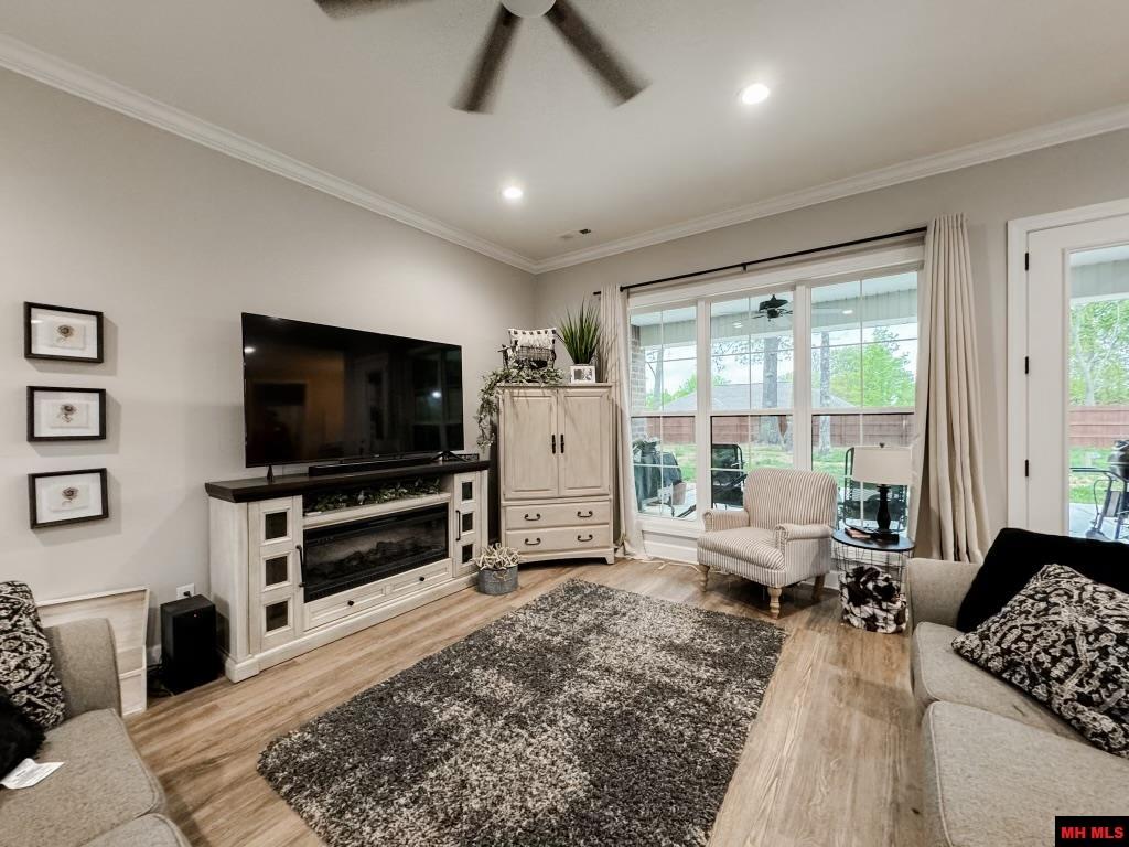 147 BRUIN COURT