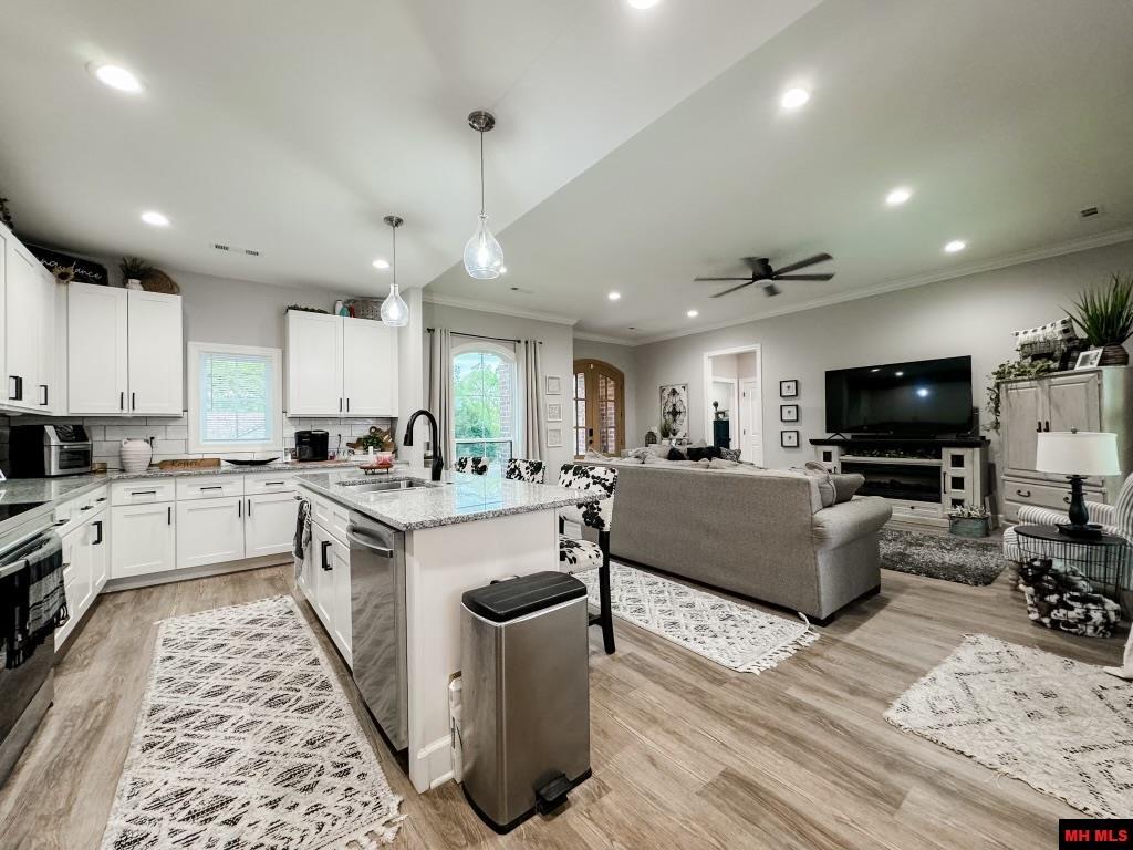 147 BRUIN COURT