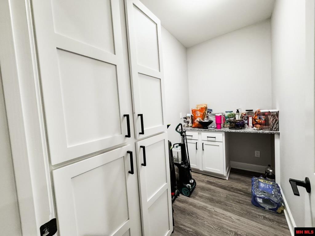 147 BRUIN COURT