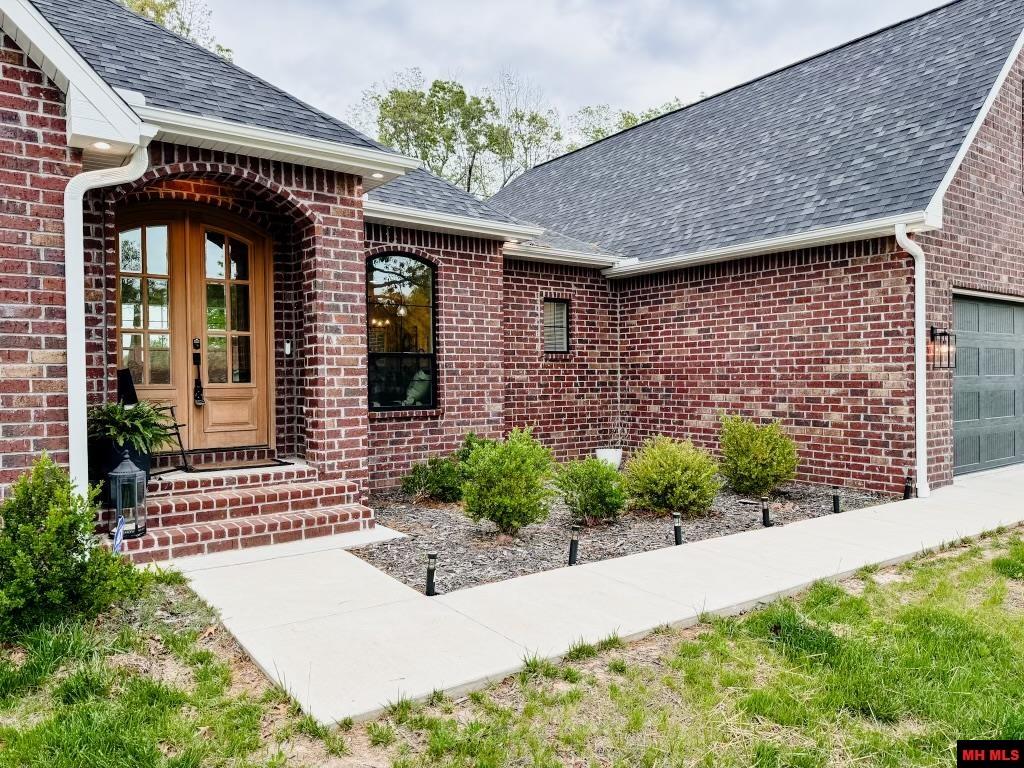 147 BRUIN COURT