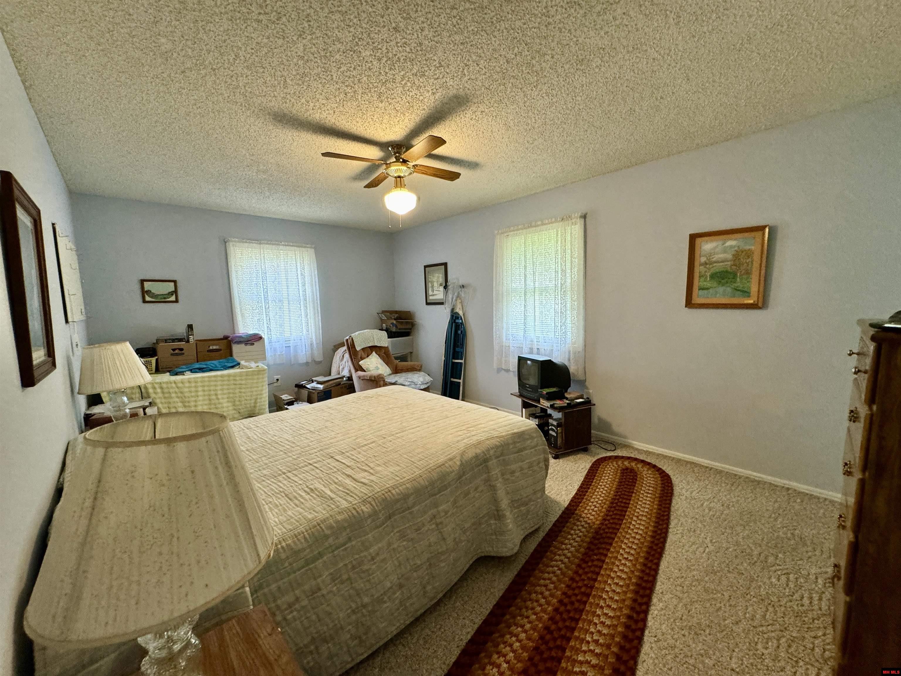 1106 OVERLOOK DRIVE