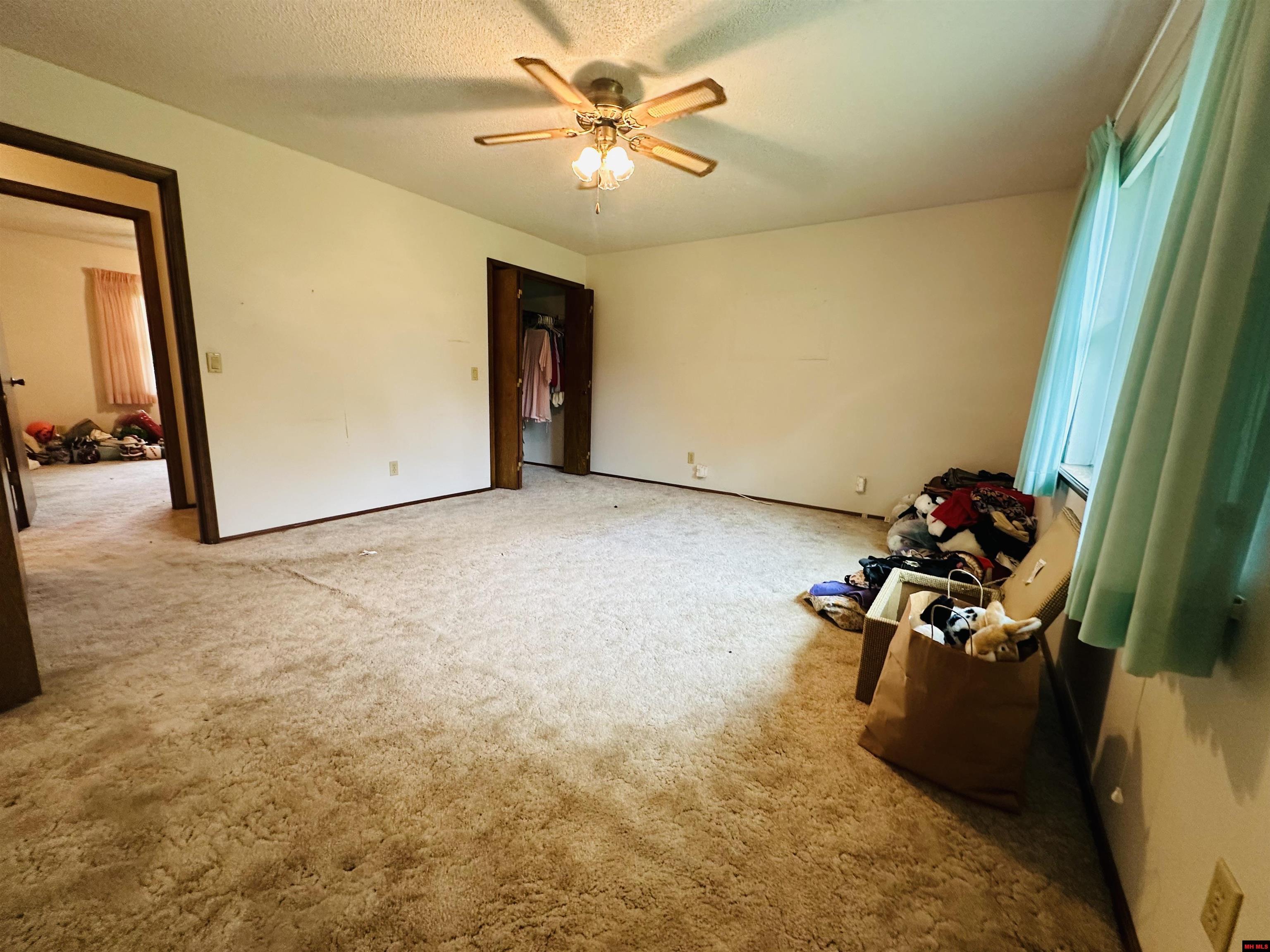 117 PARKVIEW CIRCLE