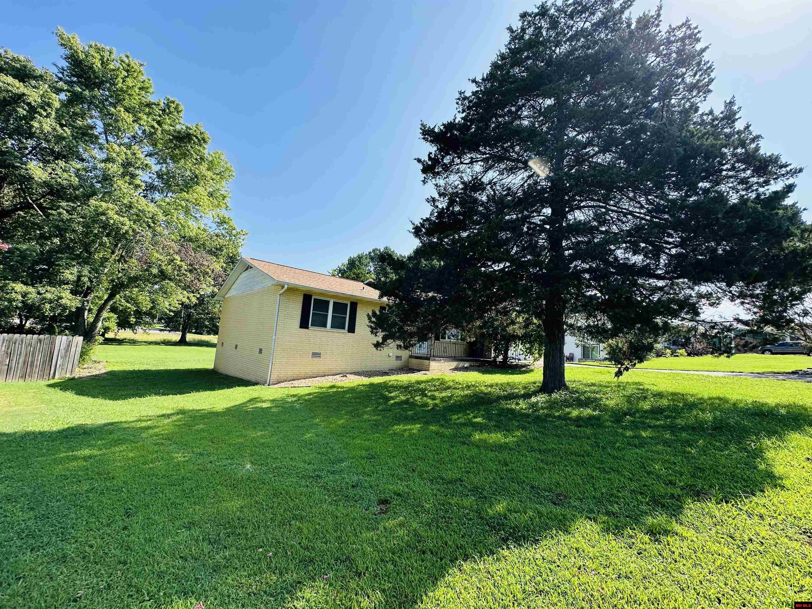 117 PARKVIEW CIRCLE