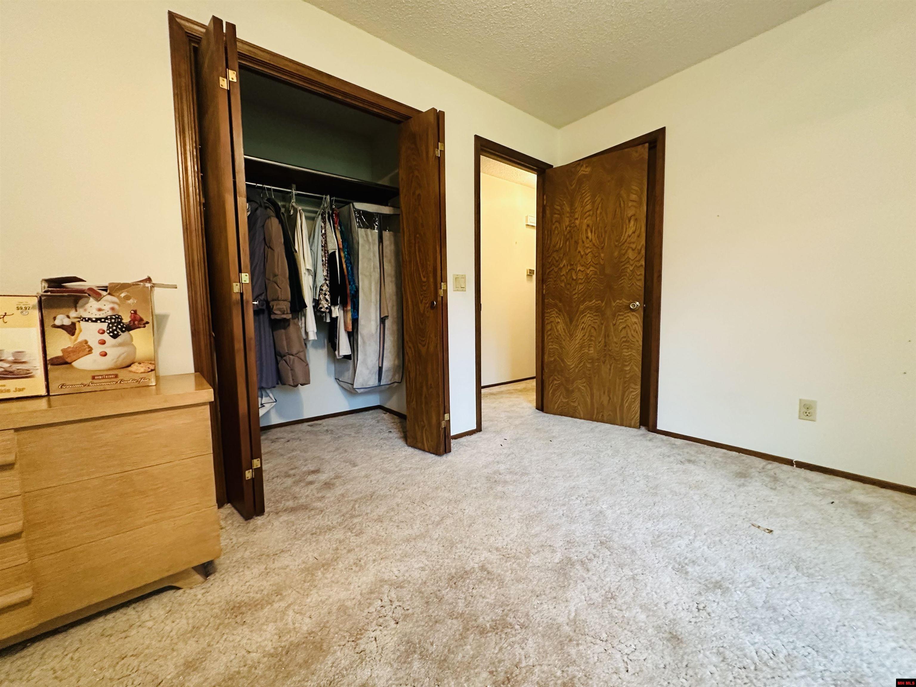 117 PARKVIEW CIRCLE