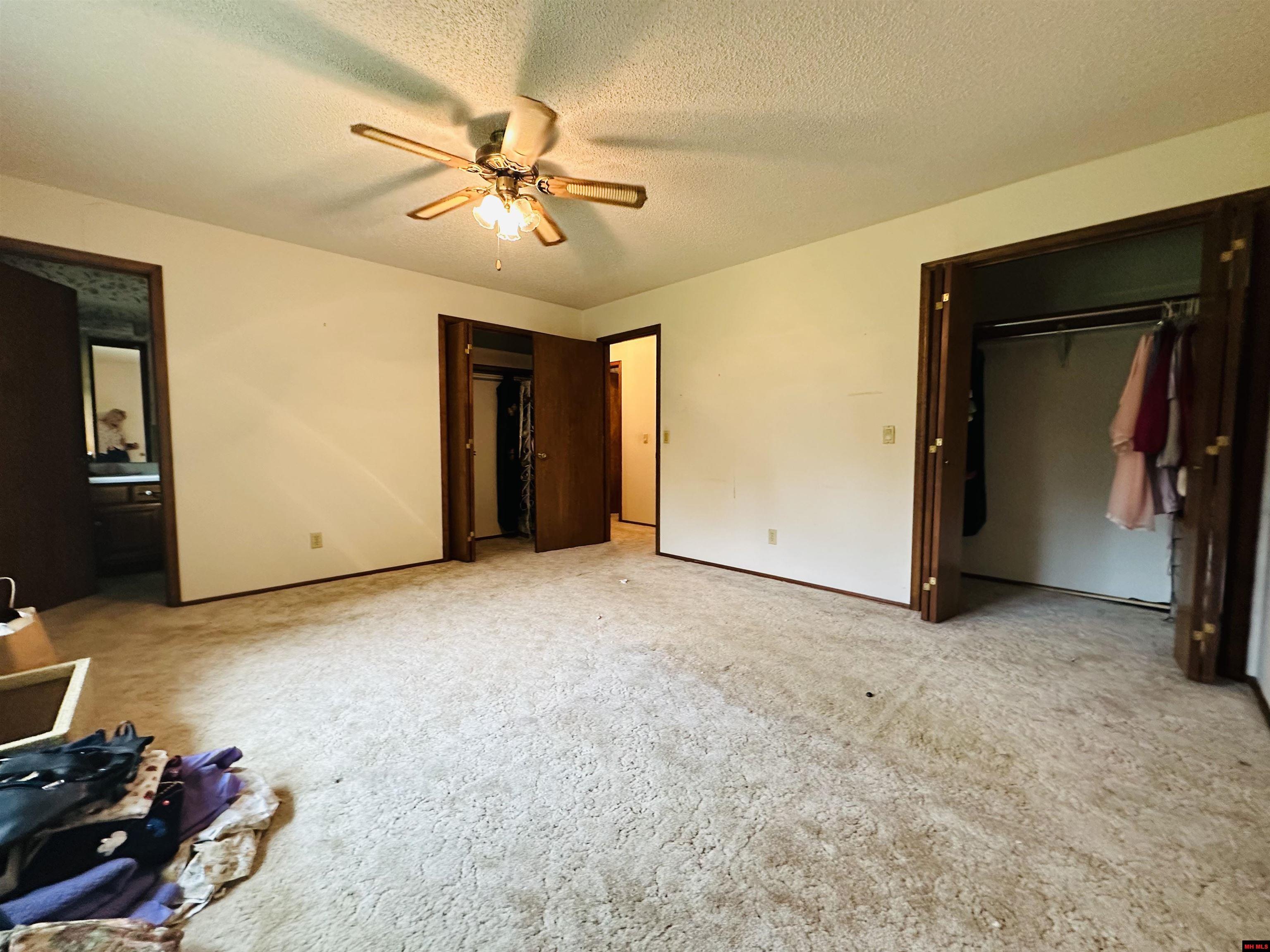 117 PARKVIEW CIRCLE