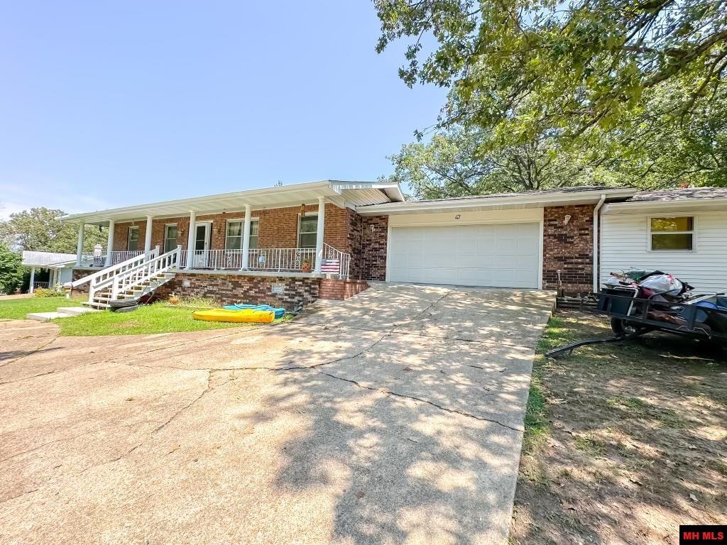 47 CHAPERAL DRIVE