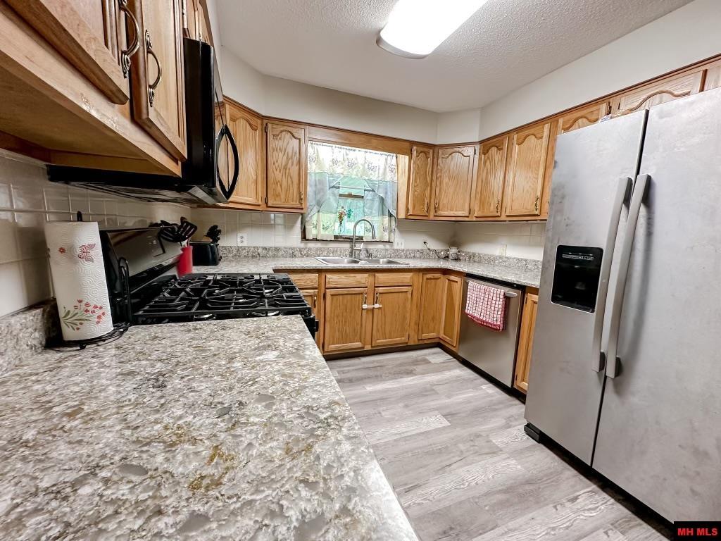 47 CHAPERAL DRIVE