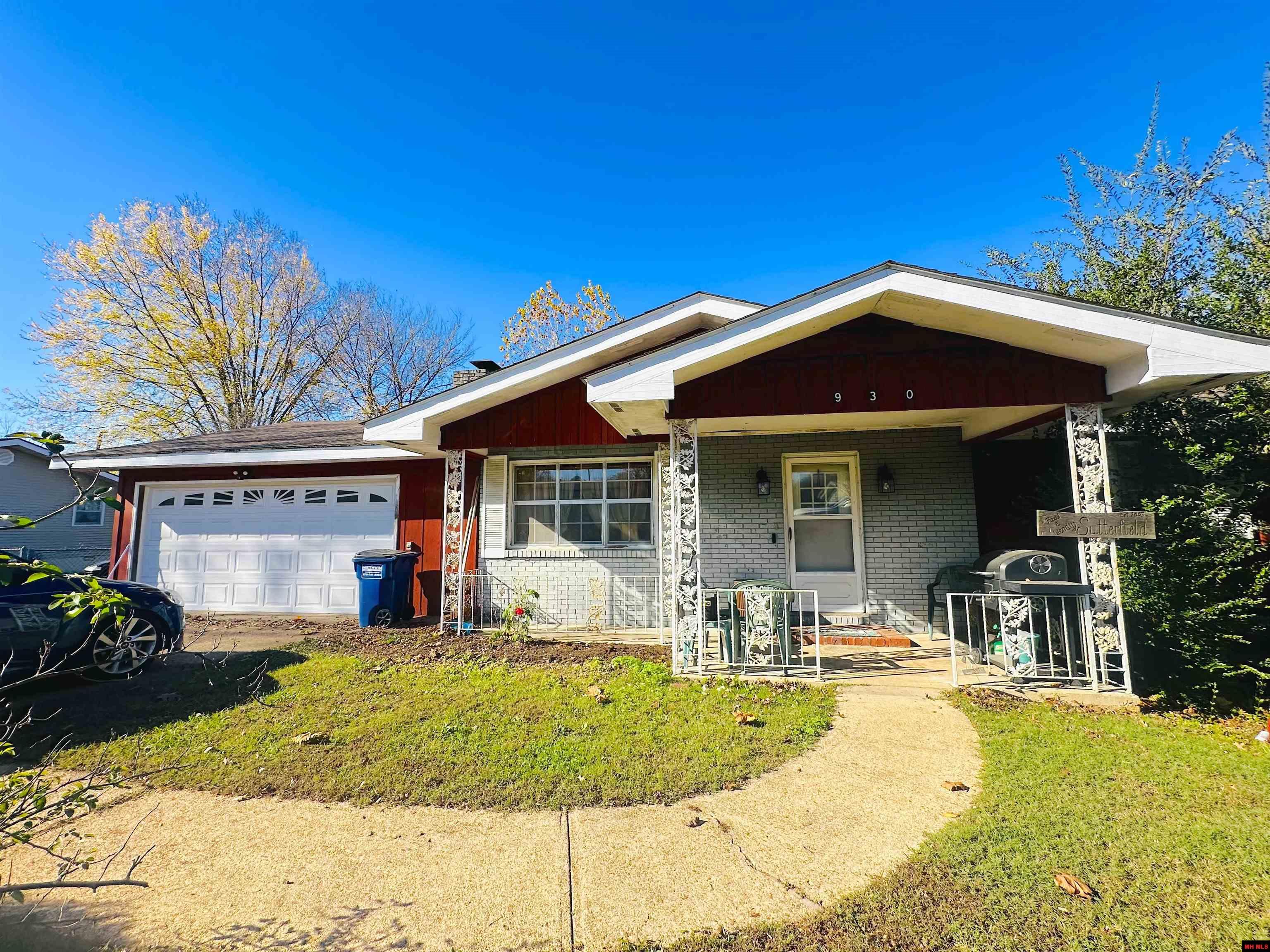 930 WAVERLY ROAD