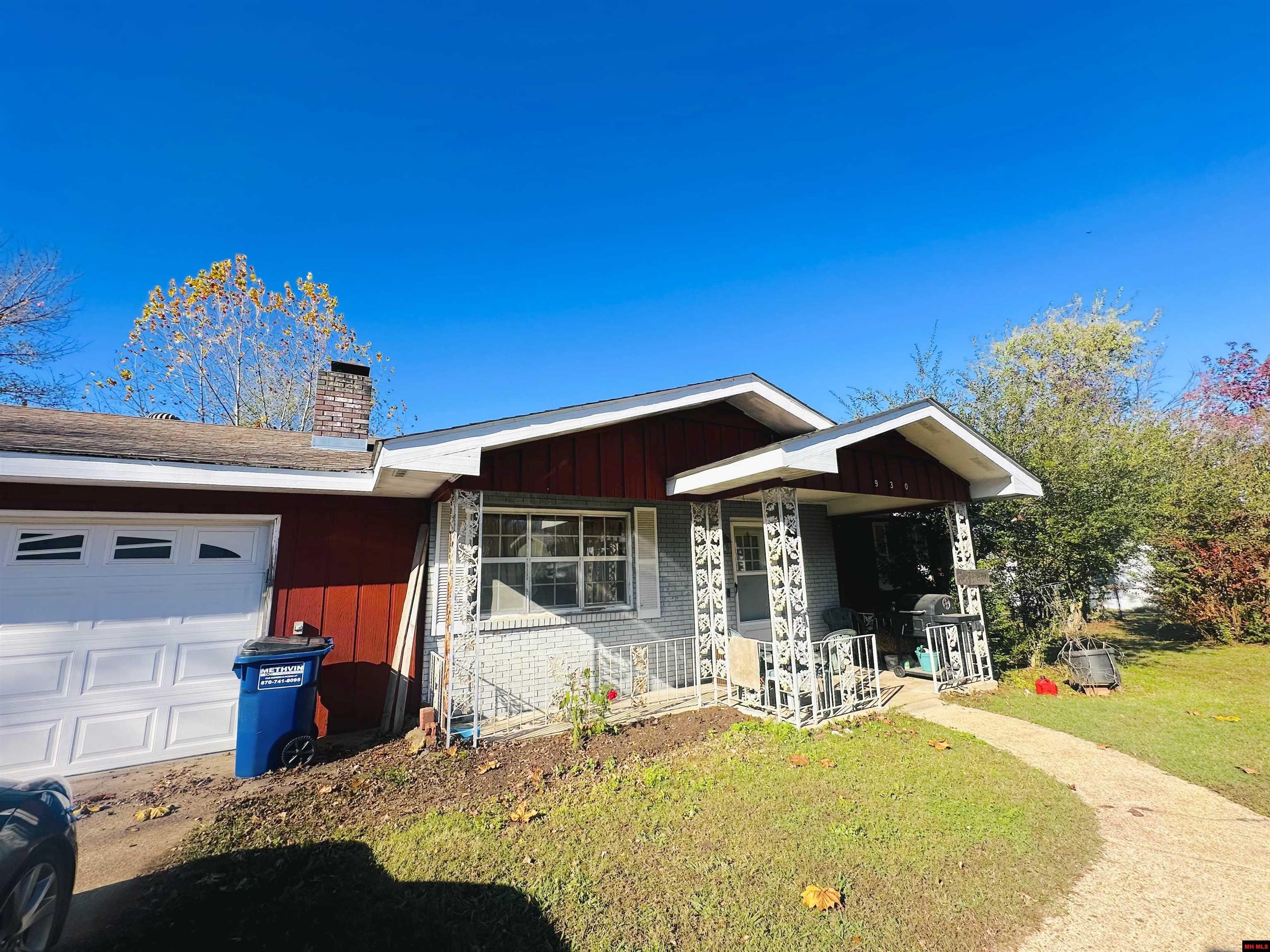 930 WAVERLY ROAD