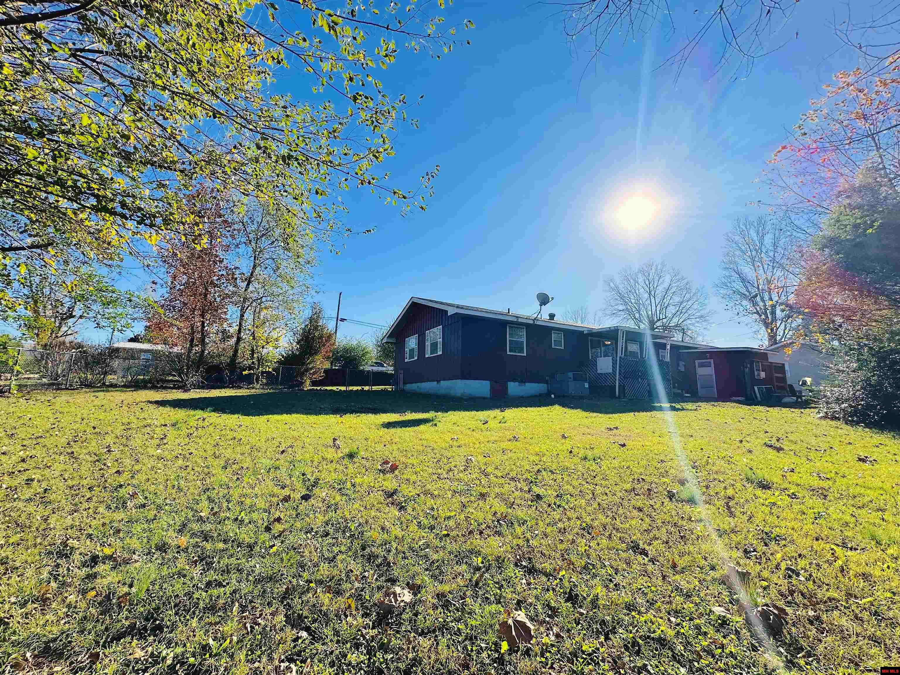 930 WAVERLY ROAD