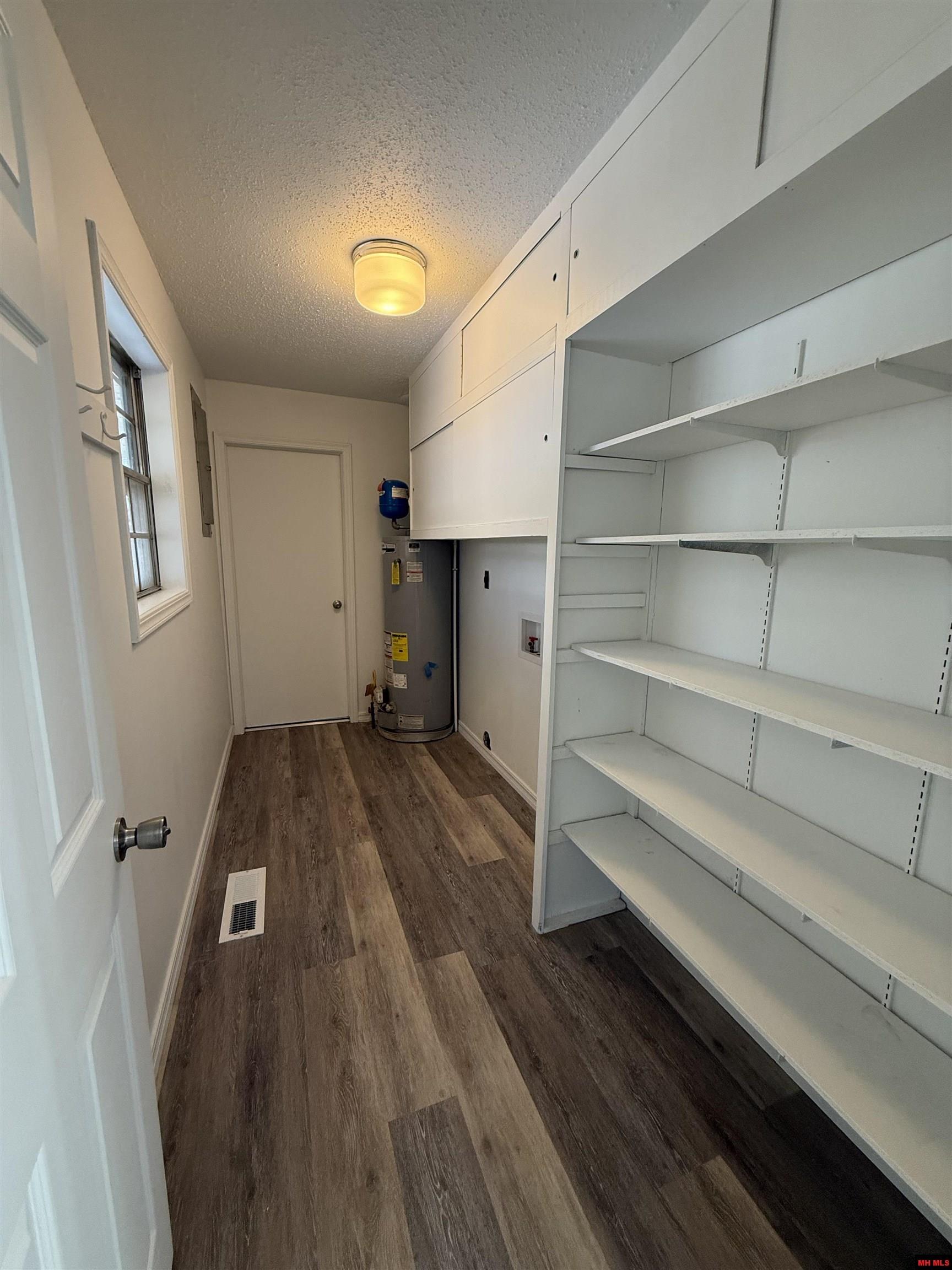 93 VOORHEIS DRIVE