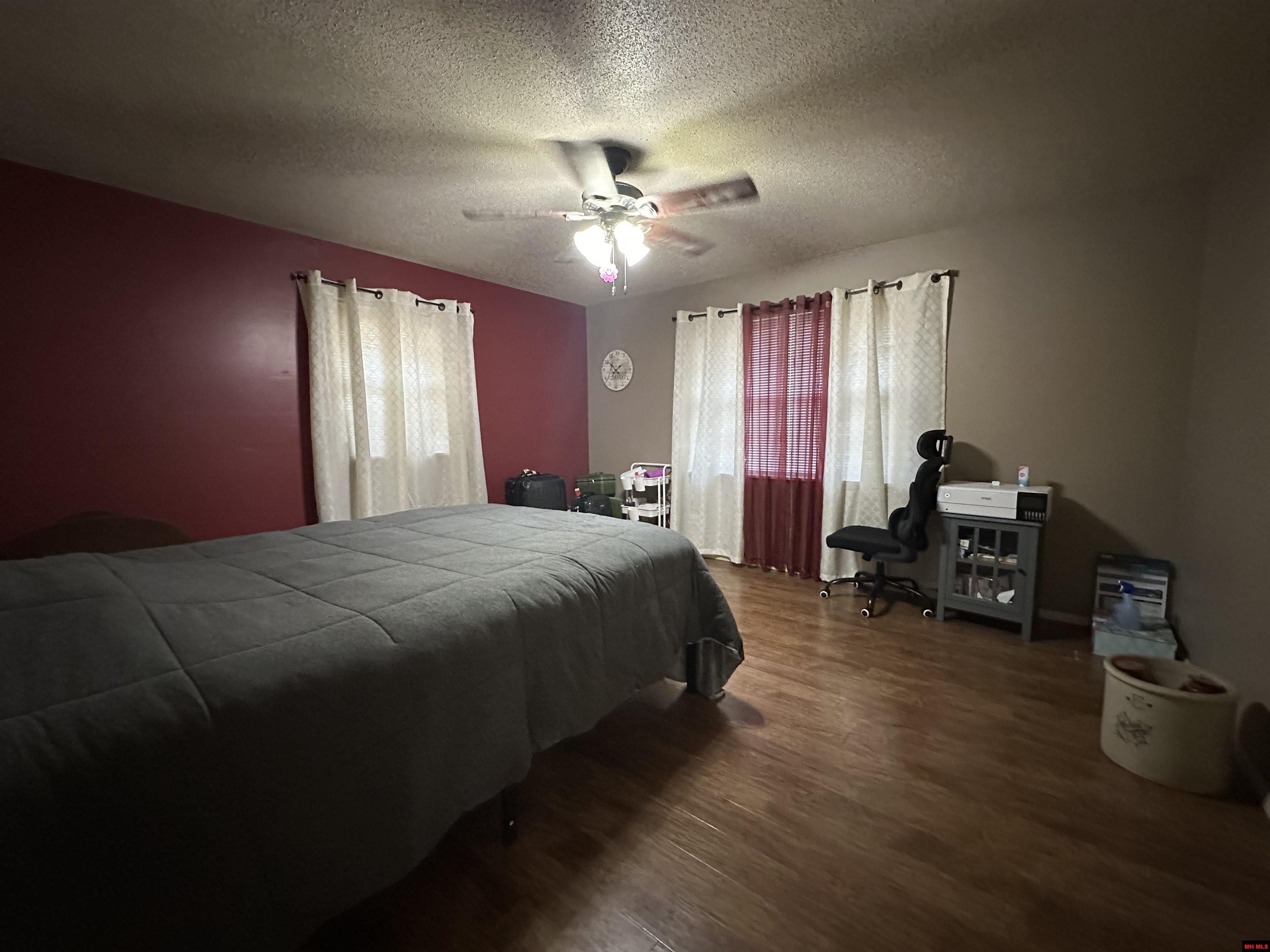 420 E 4TH STREET