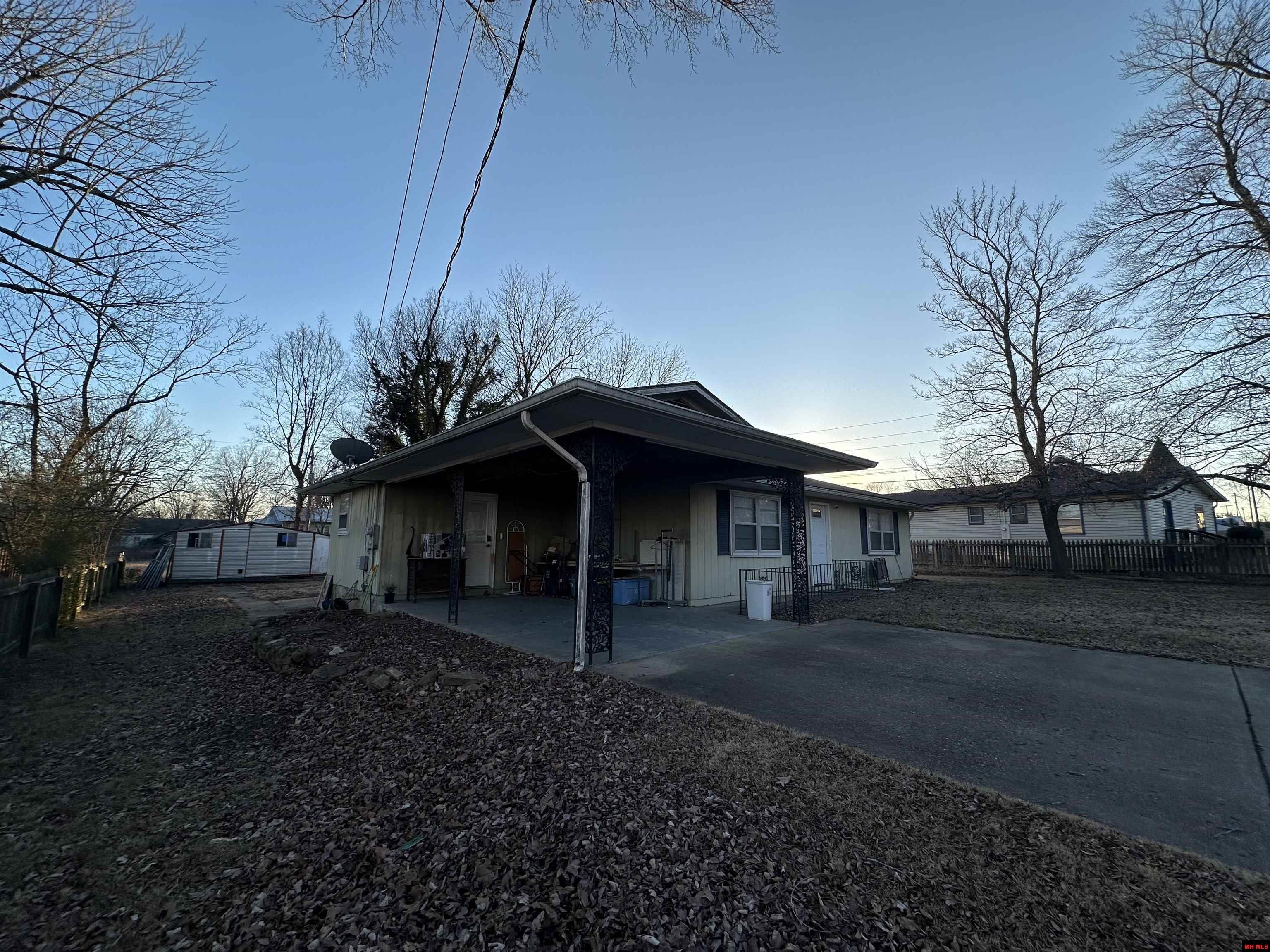 420 E 4TH STREET
