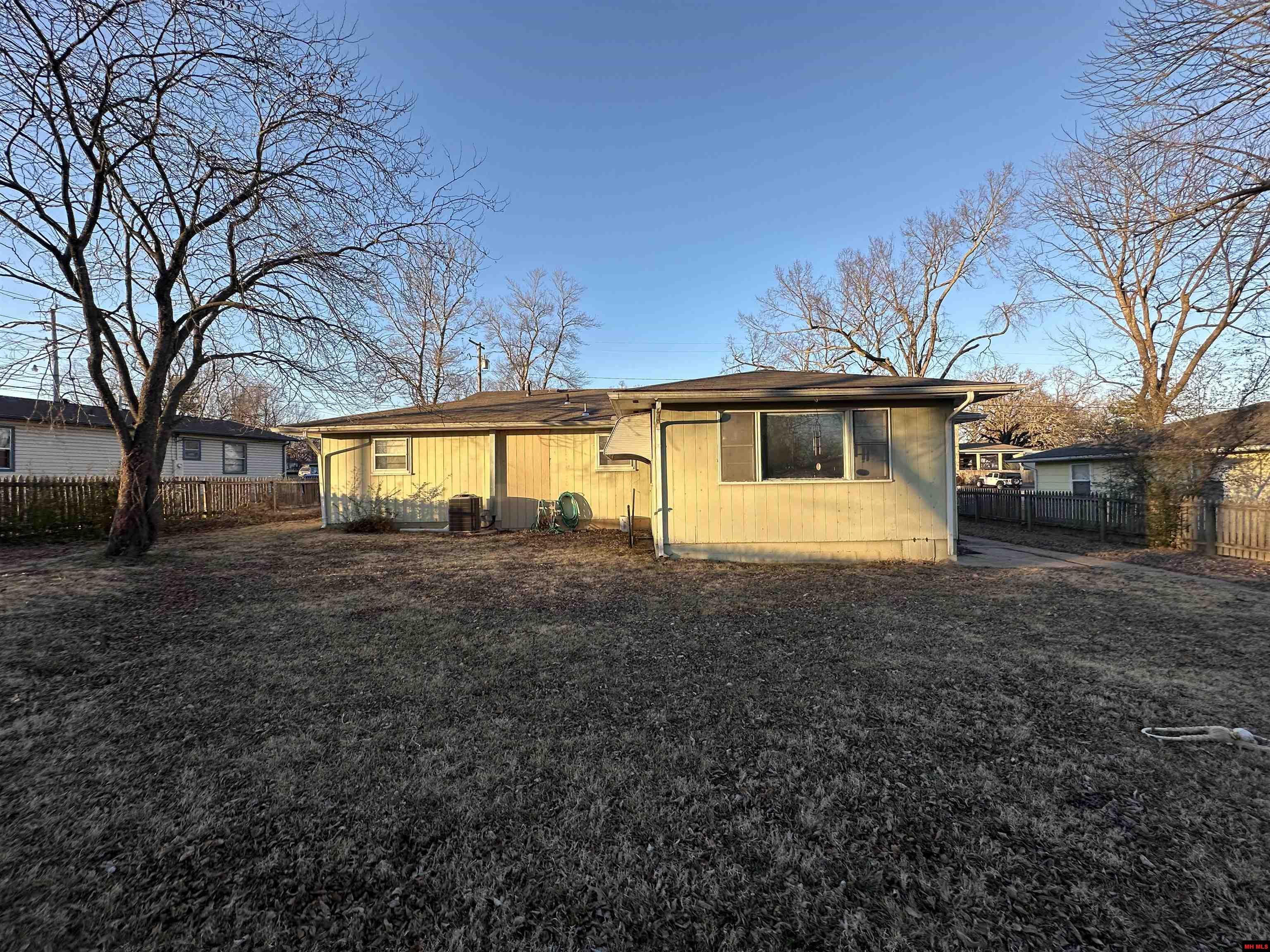 420 E 4TH STREET