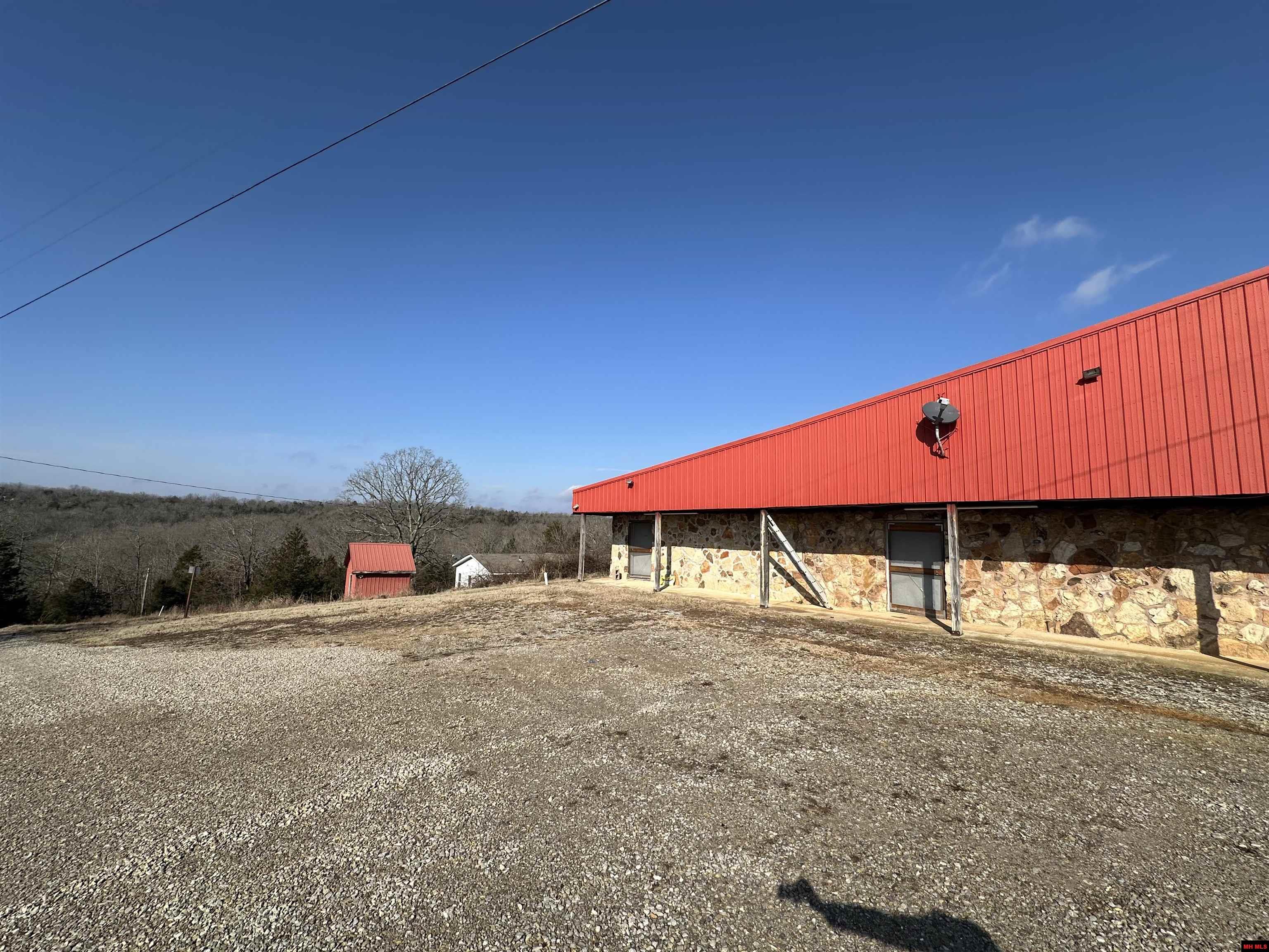 4072 HWY 101