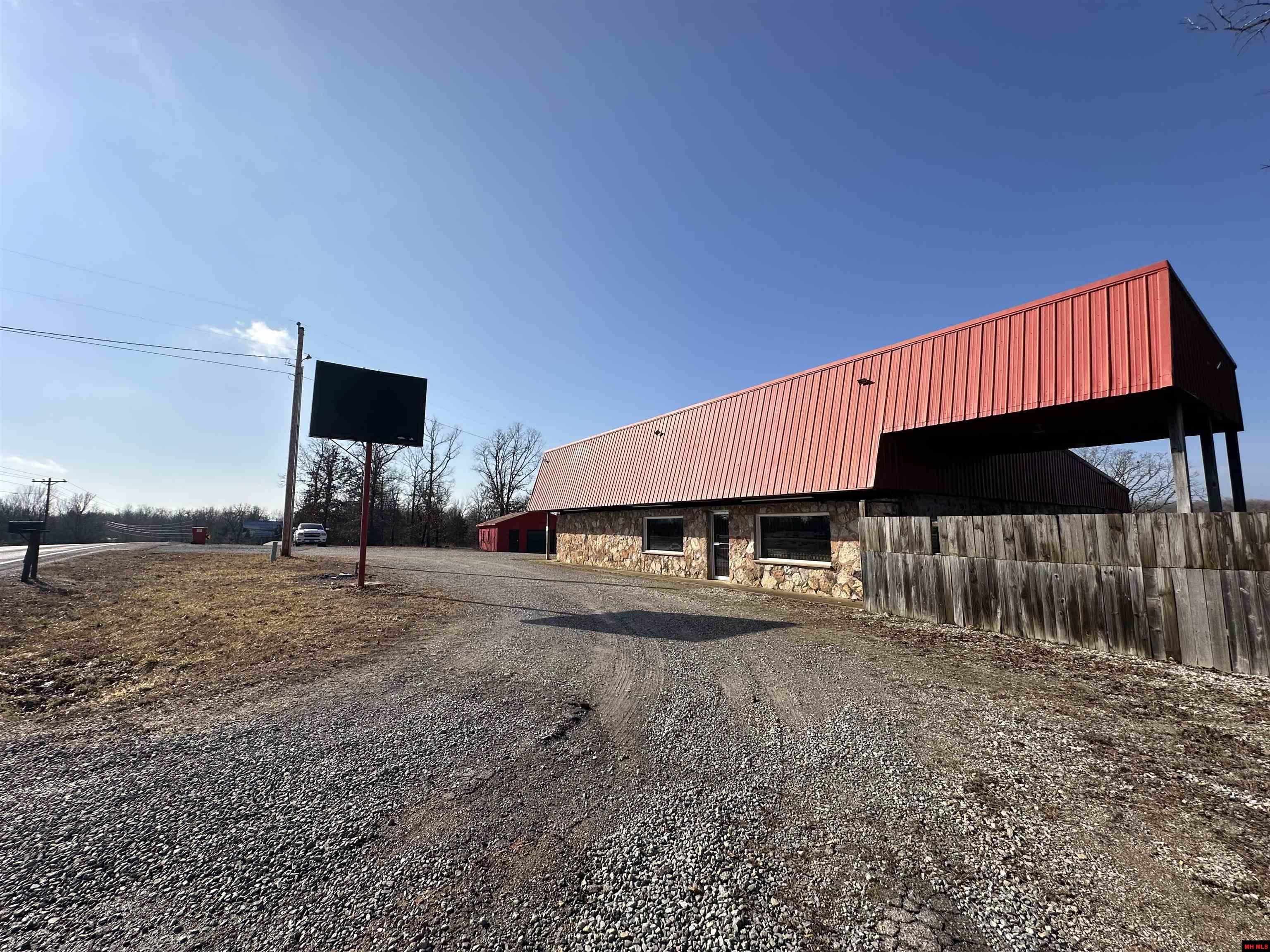4072 HWY 101