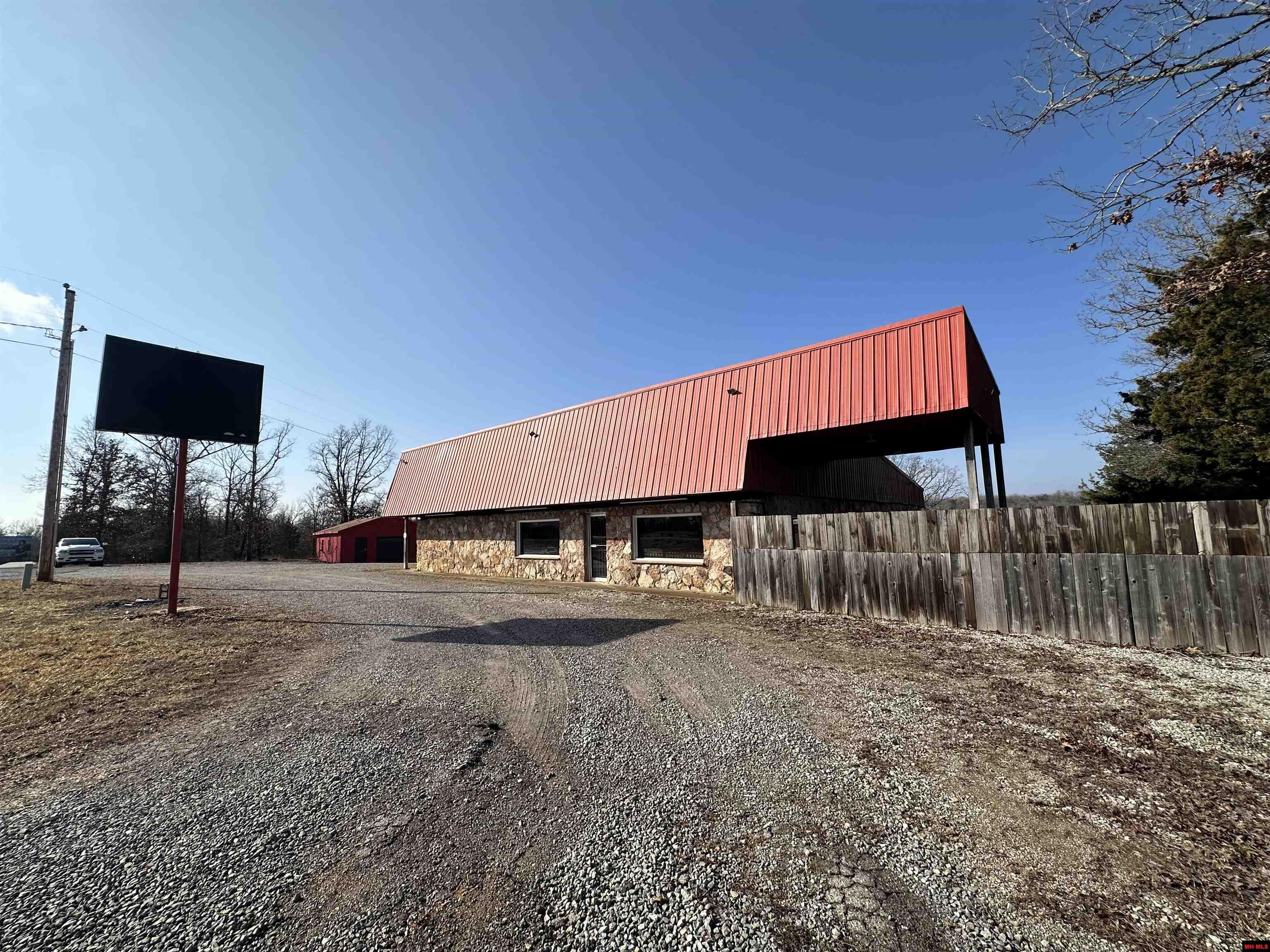 4072 HWY 101
