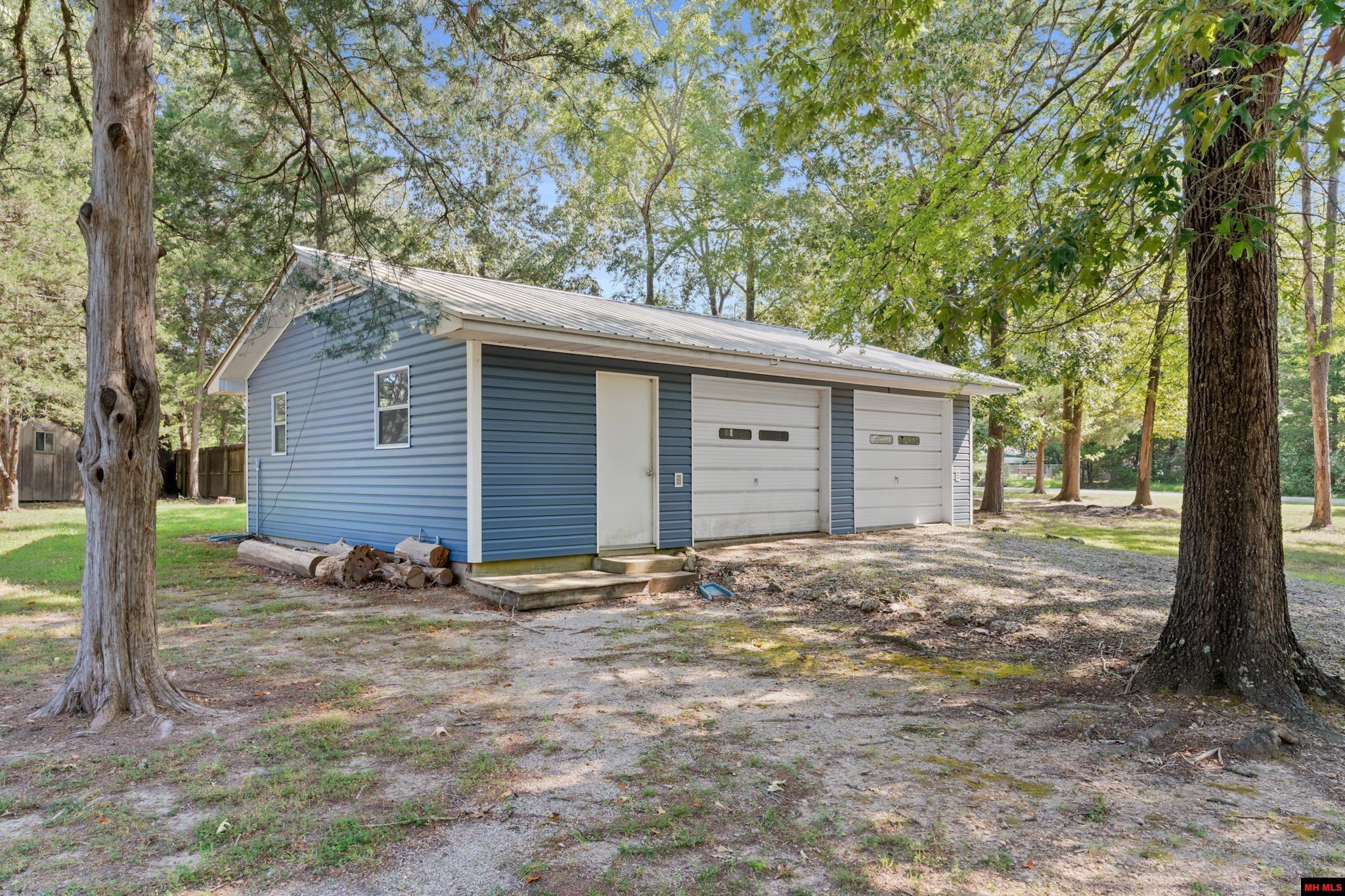 1308 HOLLYHOCK LANE