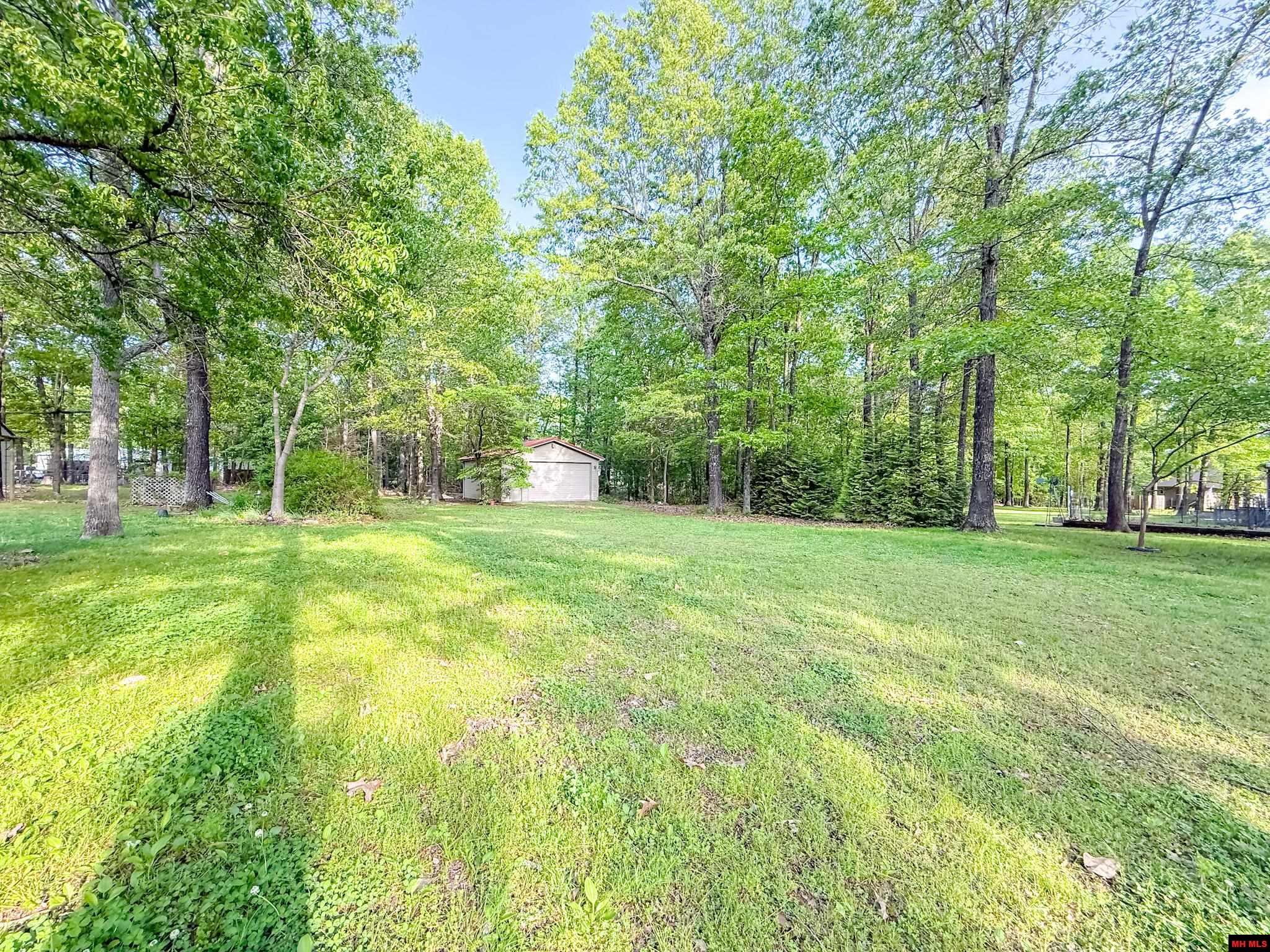 553 BAYPOINT DRIVE