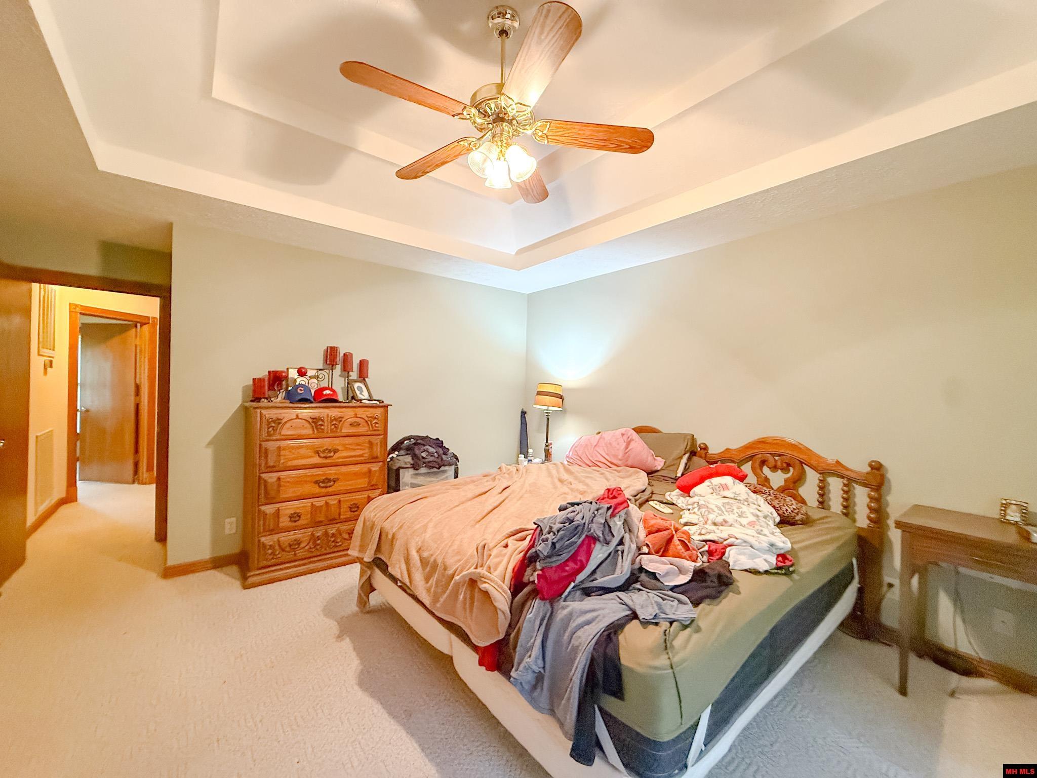 553 BAYPOINT DRIVE