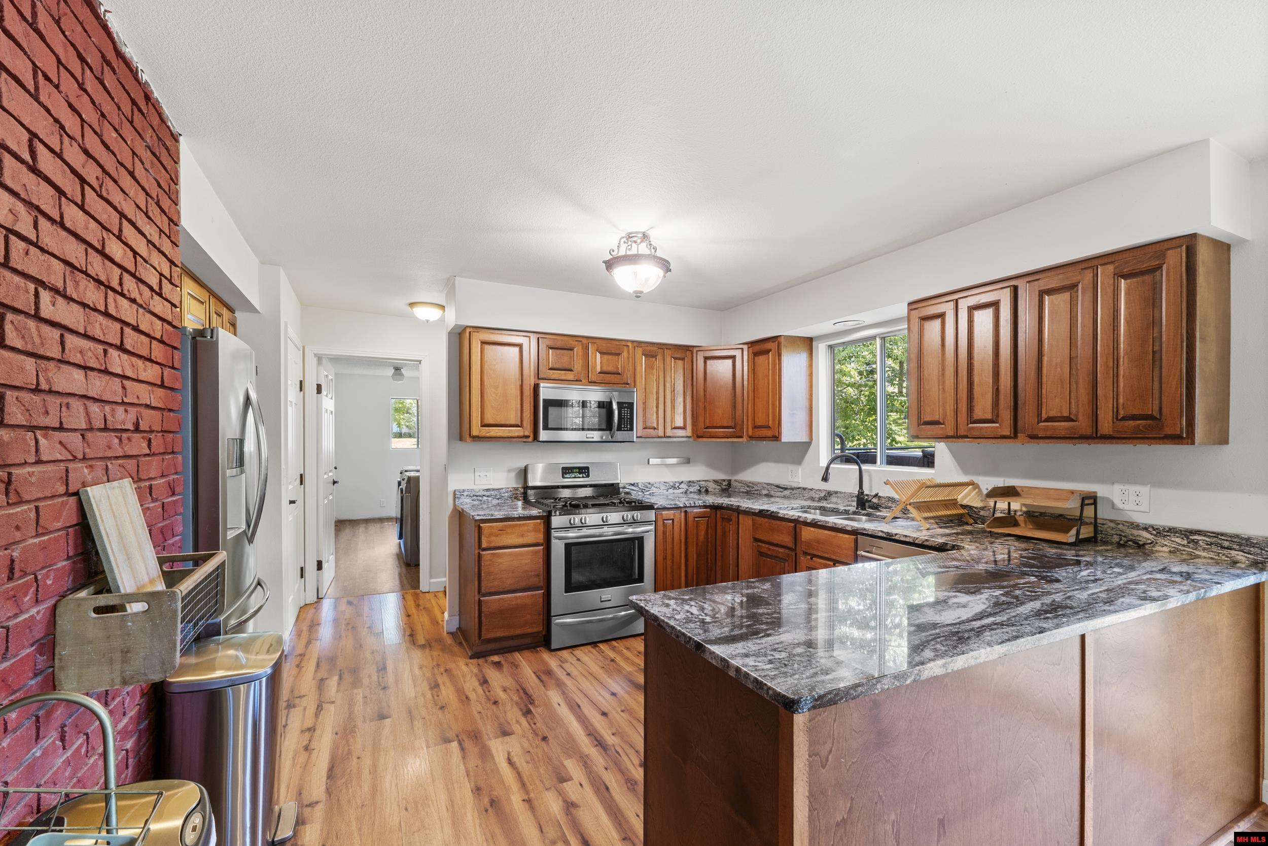113 WESTERN HILLS LANE