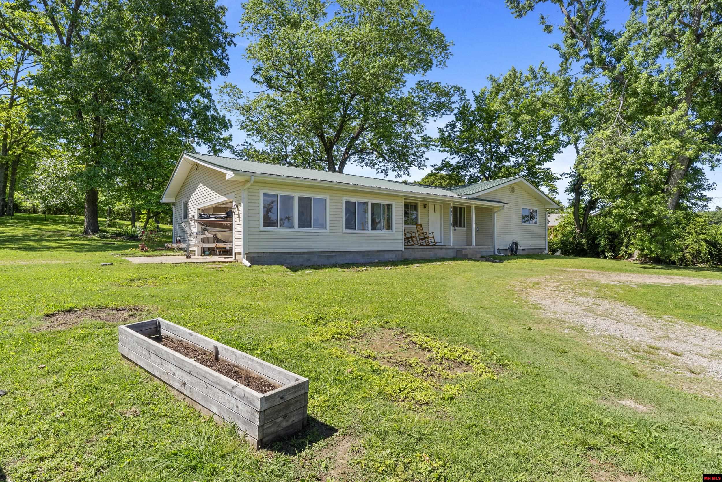 113 WESTERN HILLS LANE