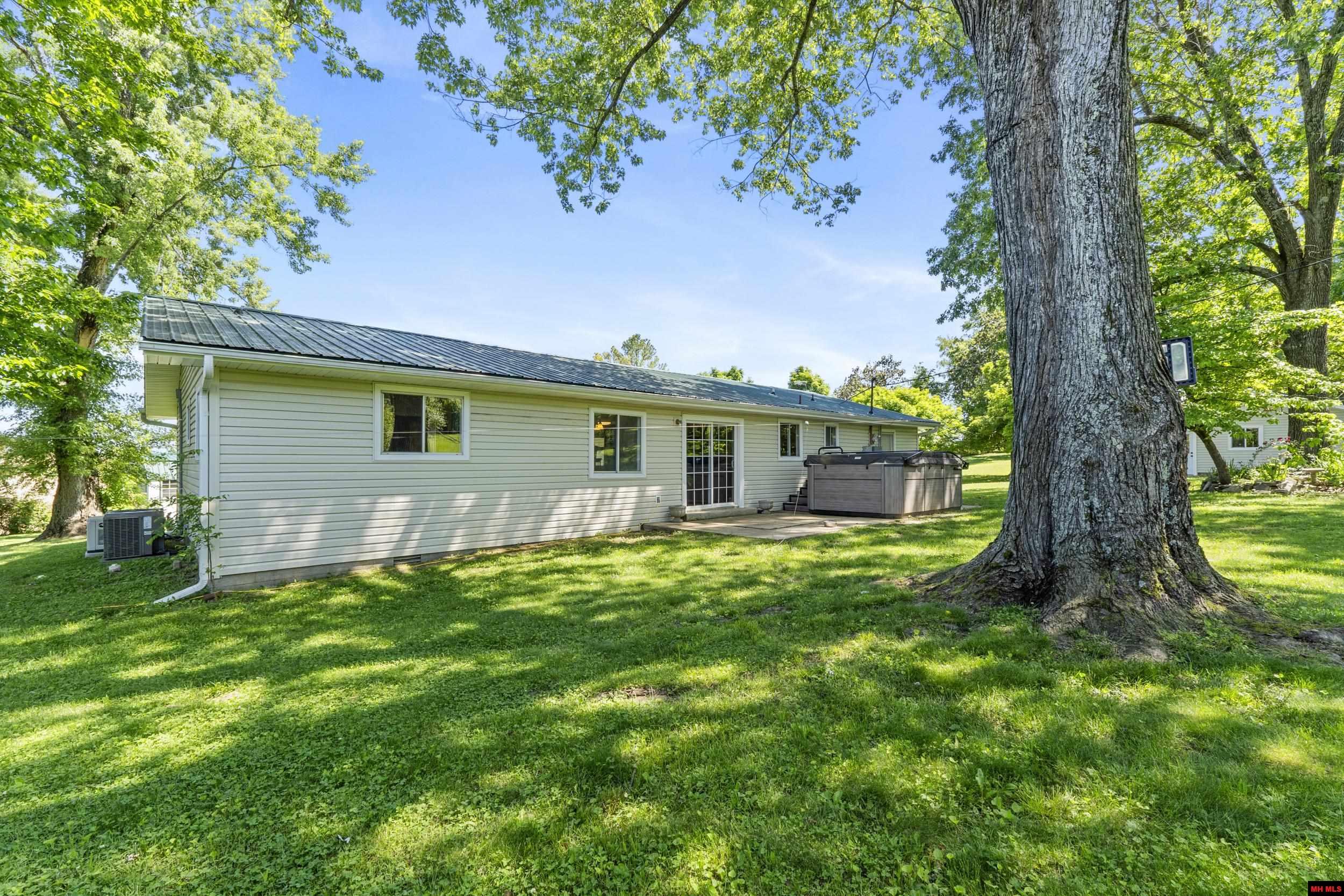 113 WESTERN HILLS LANE