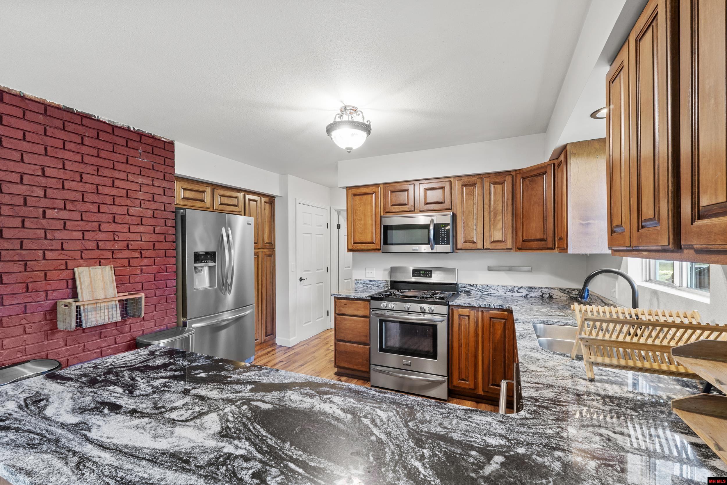 113 WESTERN HILLS LANE