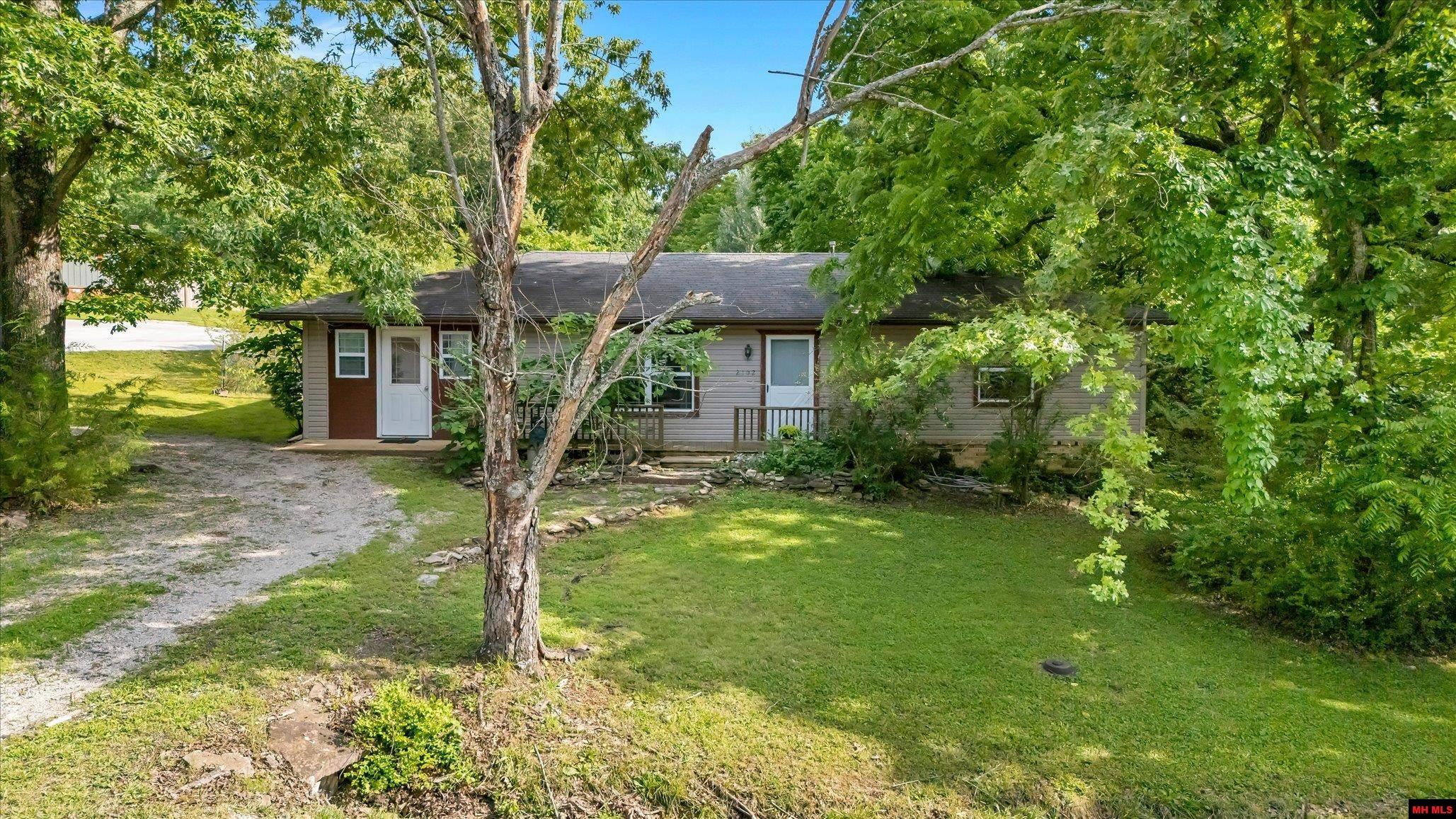 2102 DRIFTWOOD DRIVE