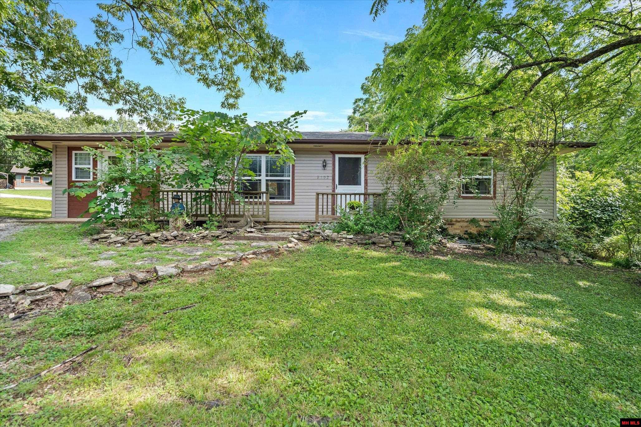 2102 DRIFTWOOD DRIVE