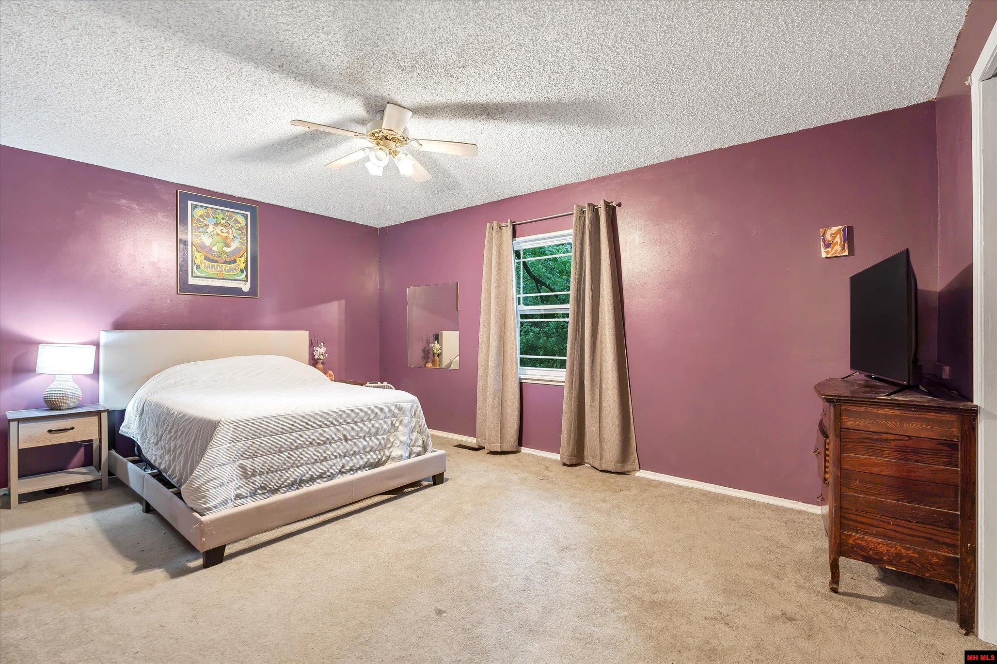 2102 DRIFTWOOD DRIVE
