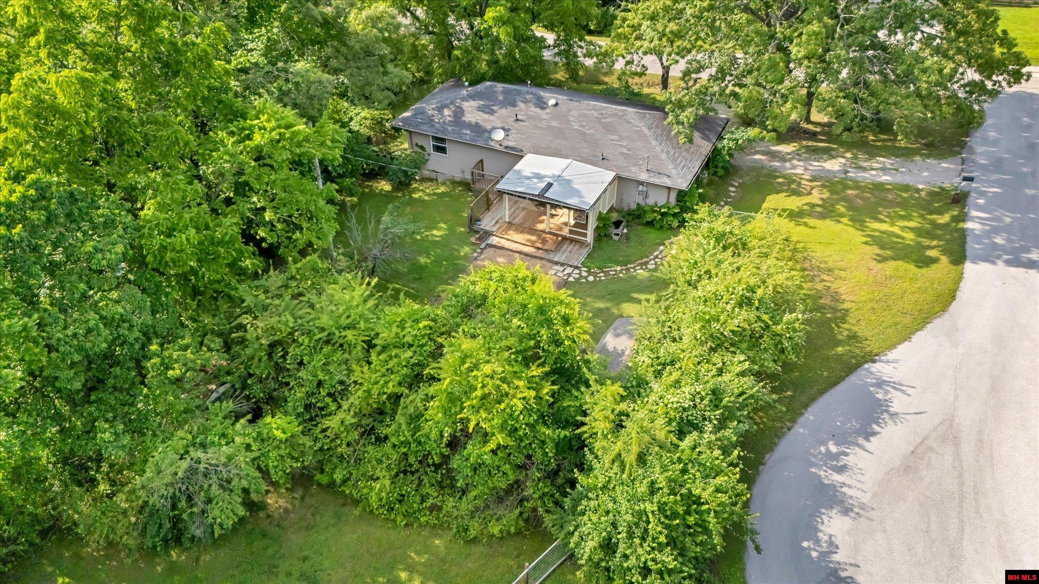 2102 DRIFTWOOD DRIVE