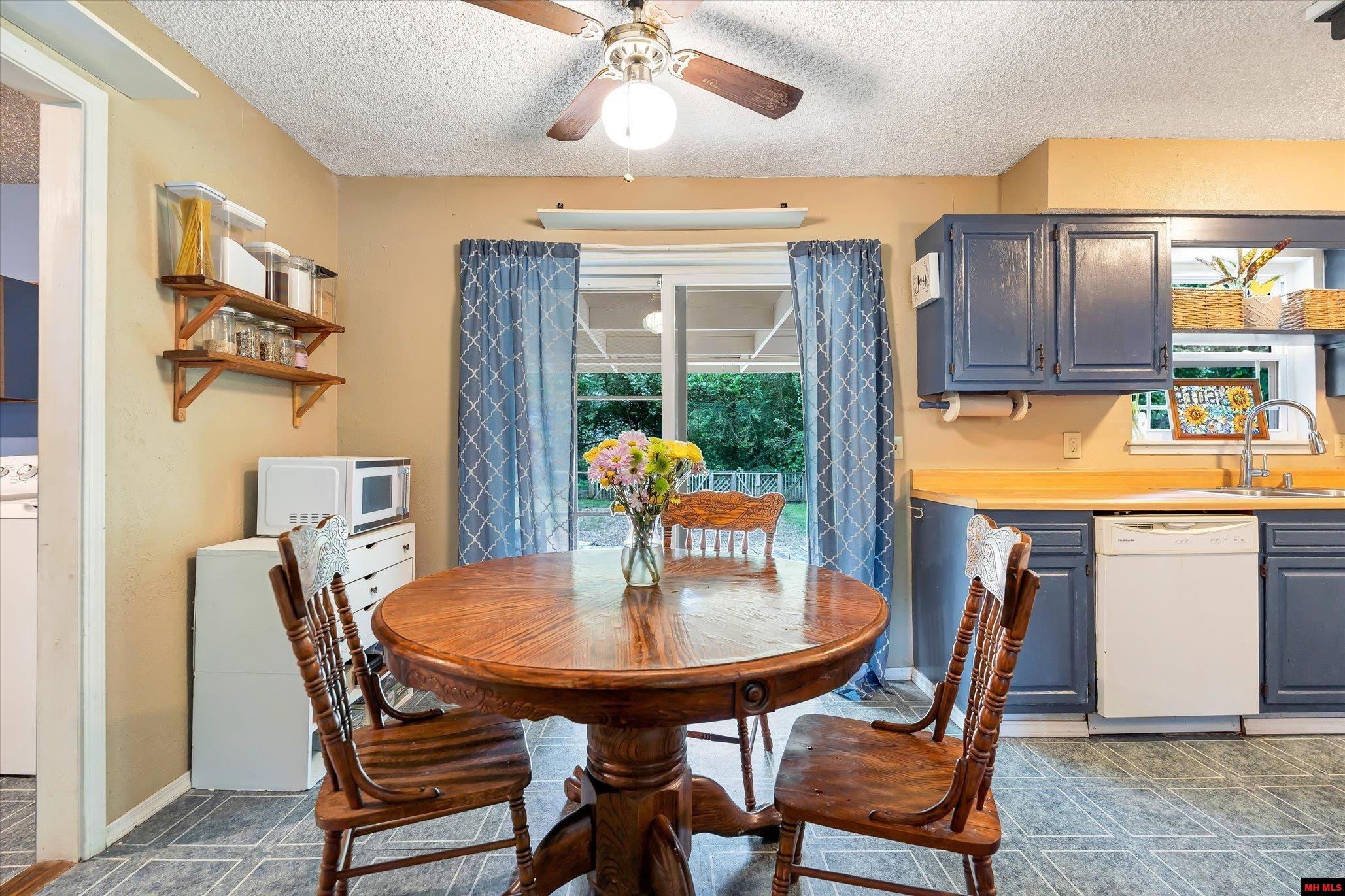 2102 DRIFTWOOD DRIVE
