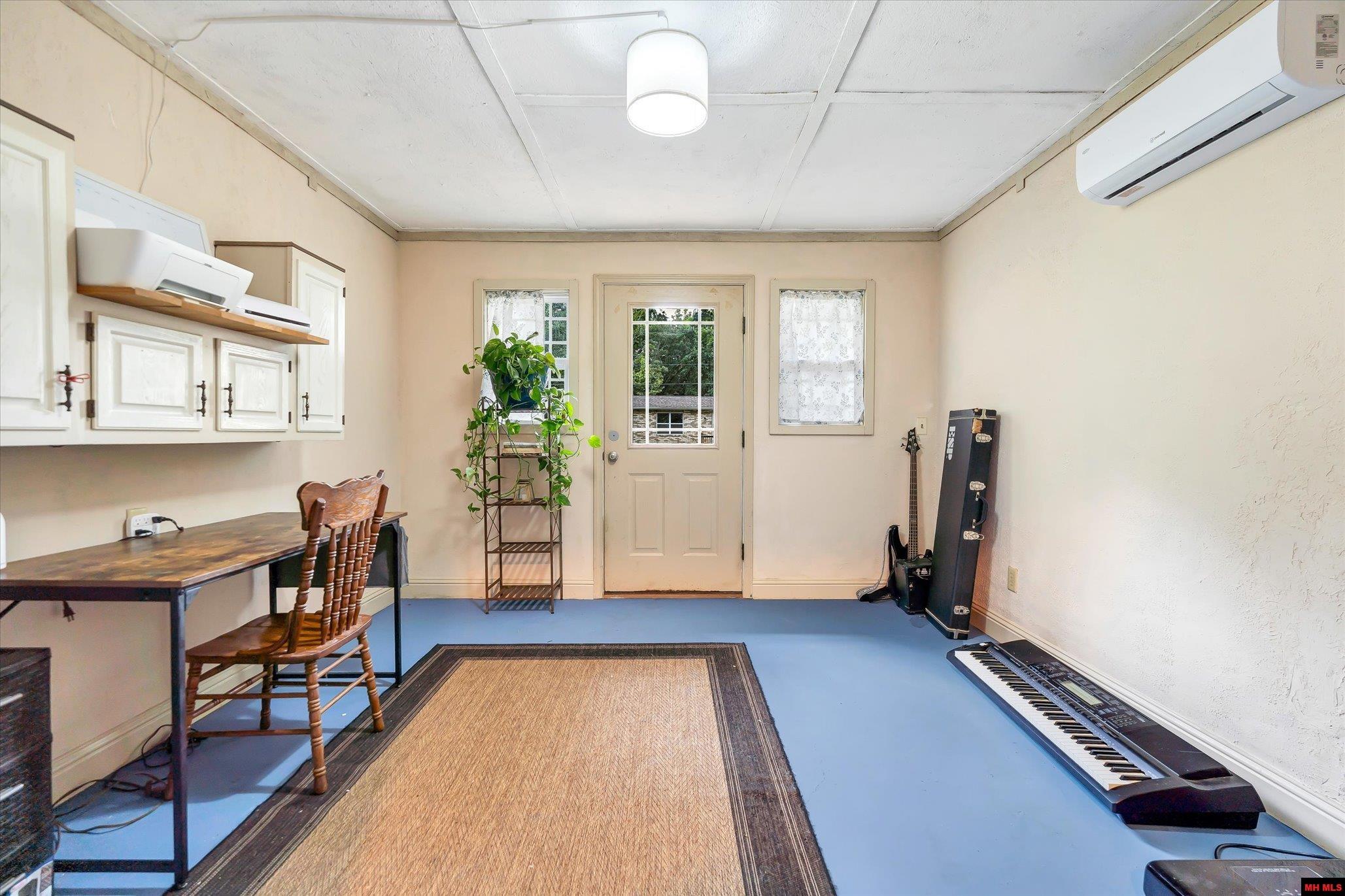 2102 DRIFTWOOD DRIVE