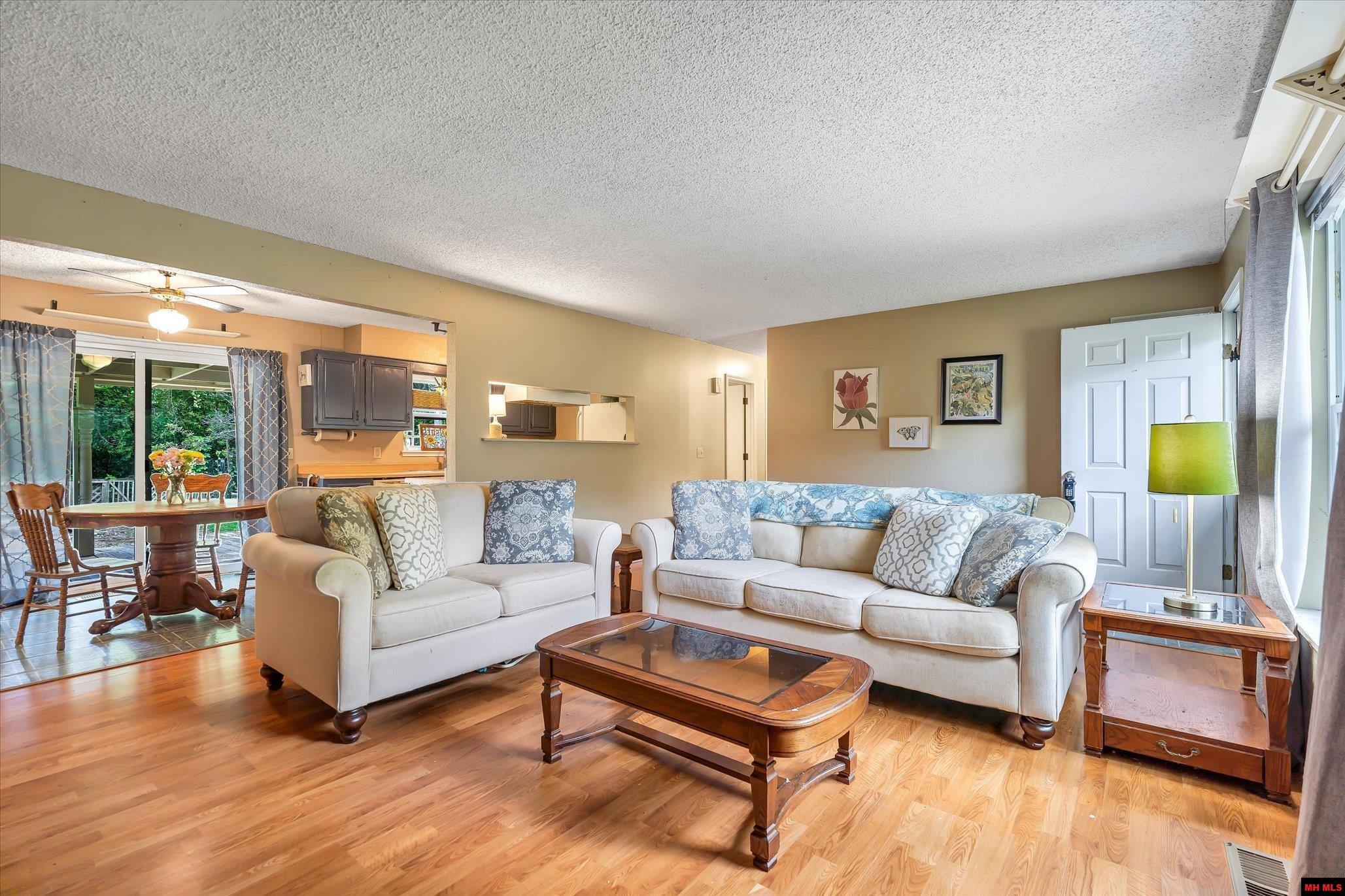 2102 DRIFTWOOD DRIVE