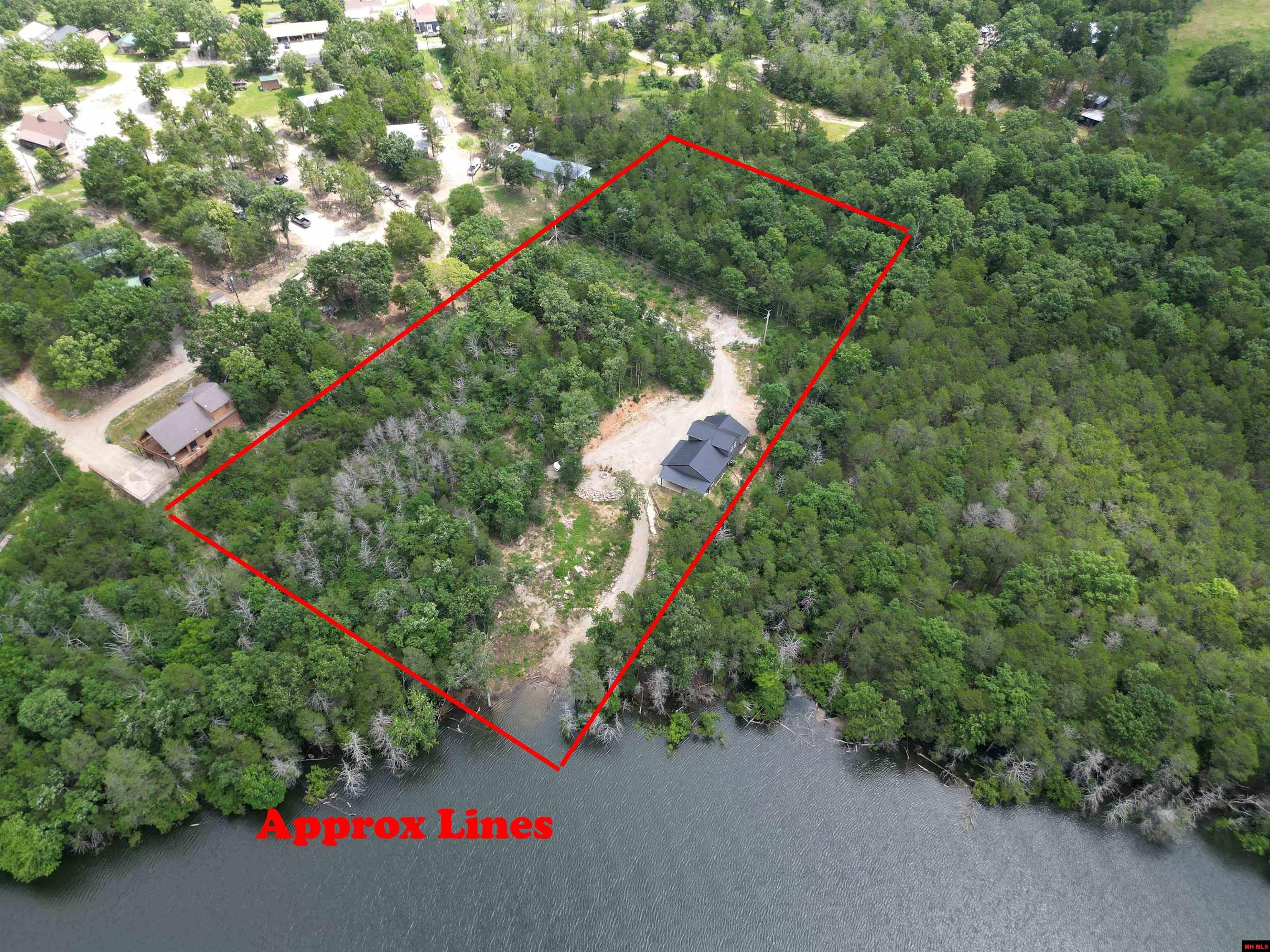 100 OAK LEAF TRAIL