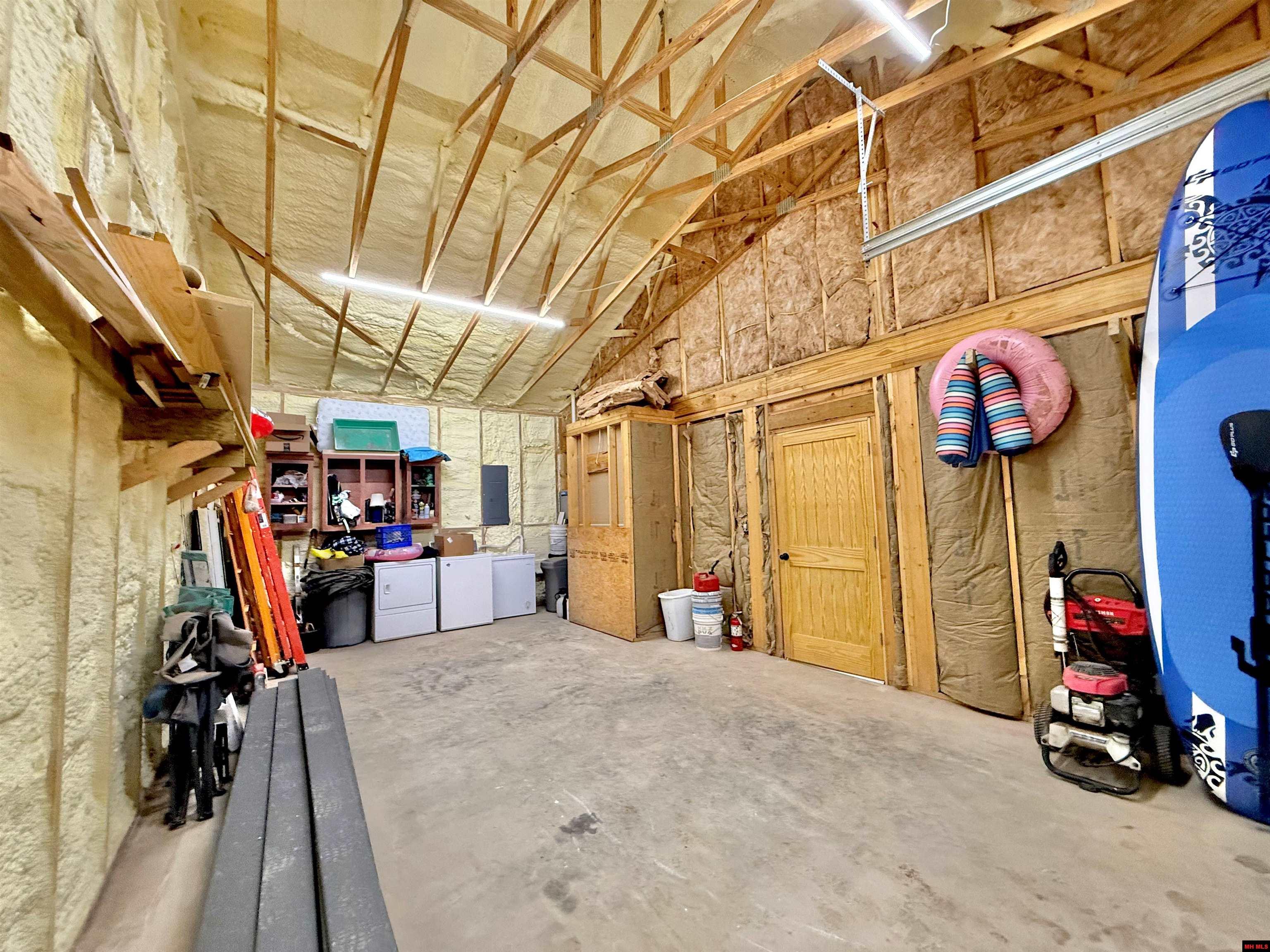 100 OAK LEAF TRAIL