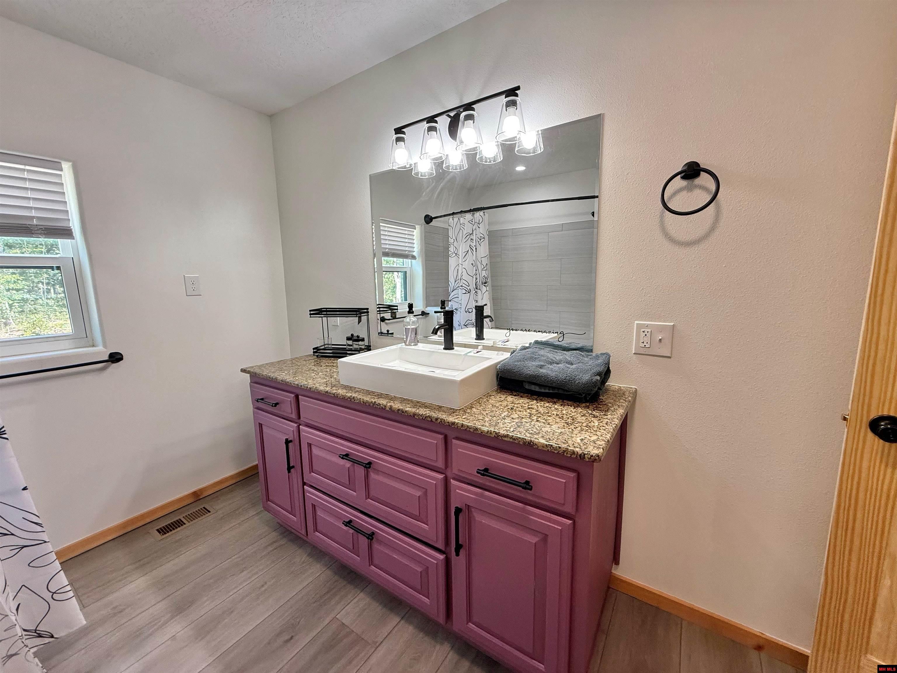 100 OAK LEAF TRAIL