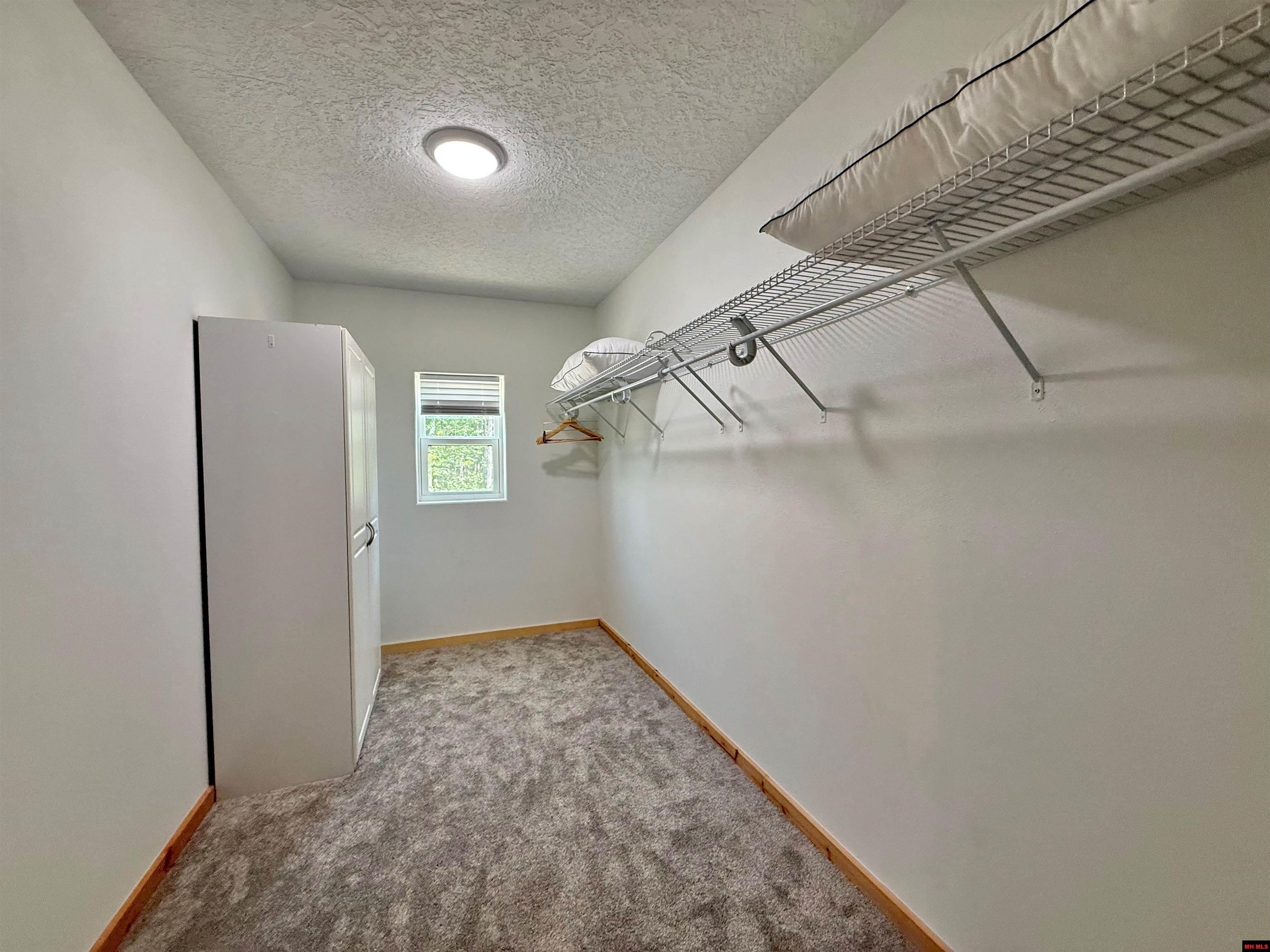 100 OAK LEAF TRAIL