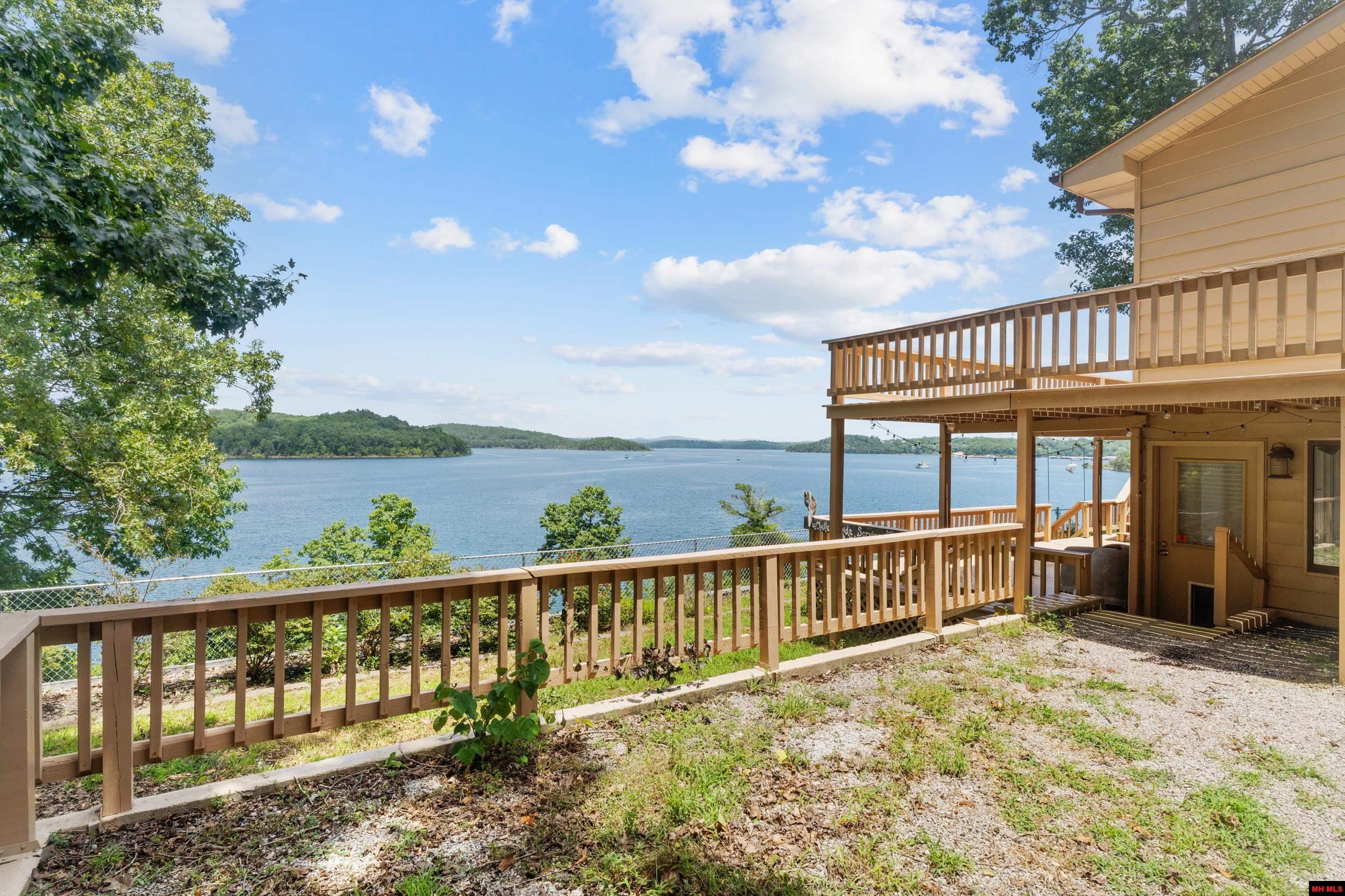 270 FERNCLIFF POINT