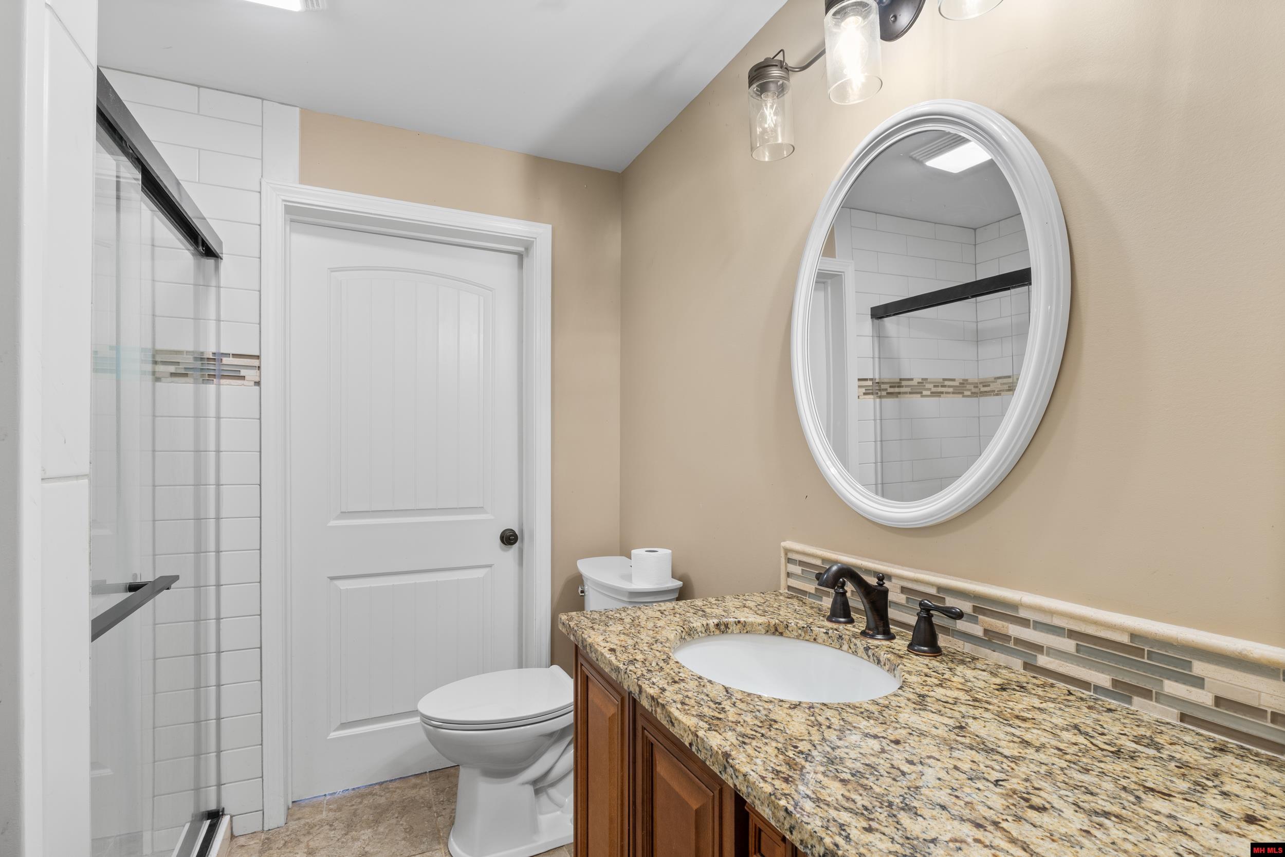 270 FERNCLIFF POINT