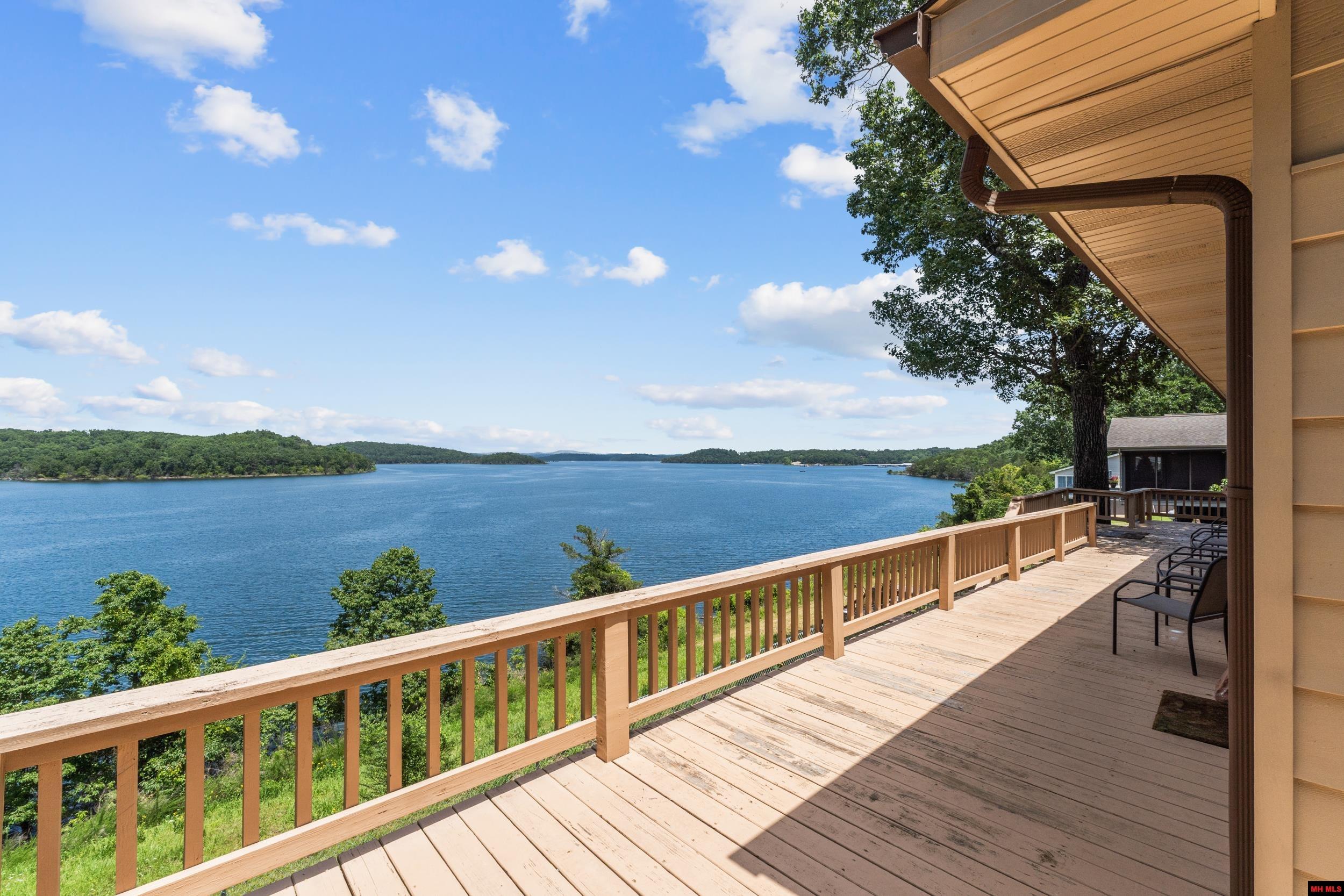 270 FERNCLIFF POINT