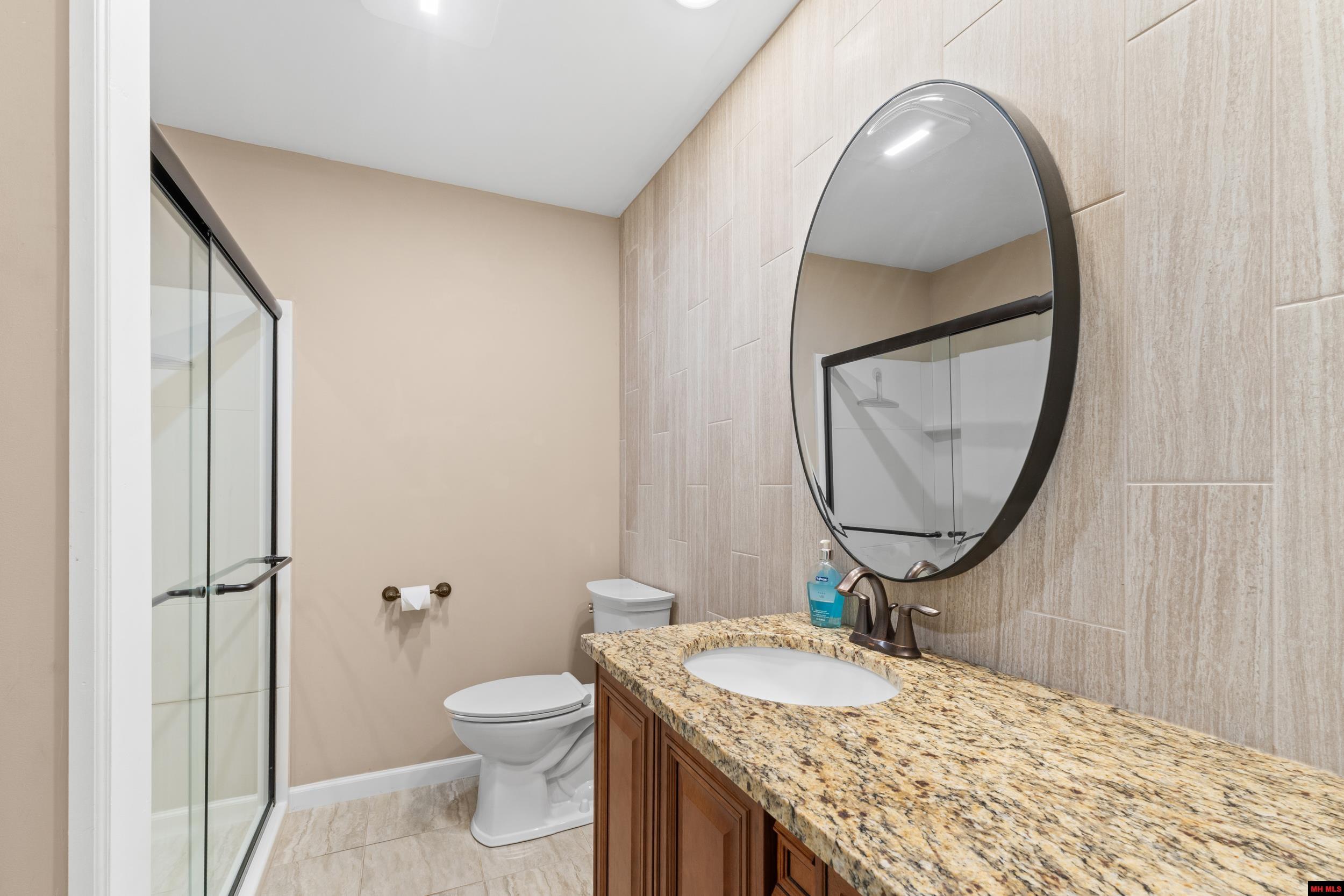 270 FERNCLIFF POINT